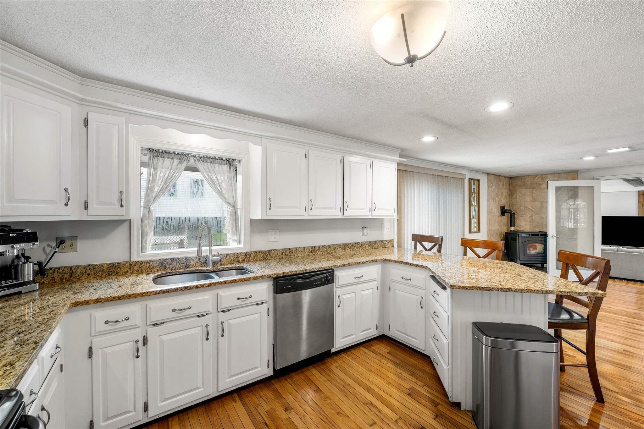 4 Alma Avenue Property Photo 31