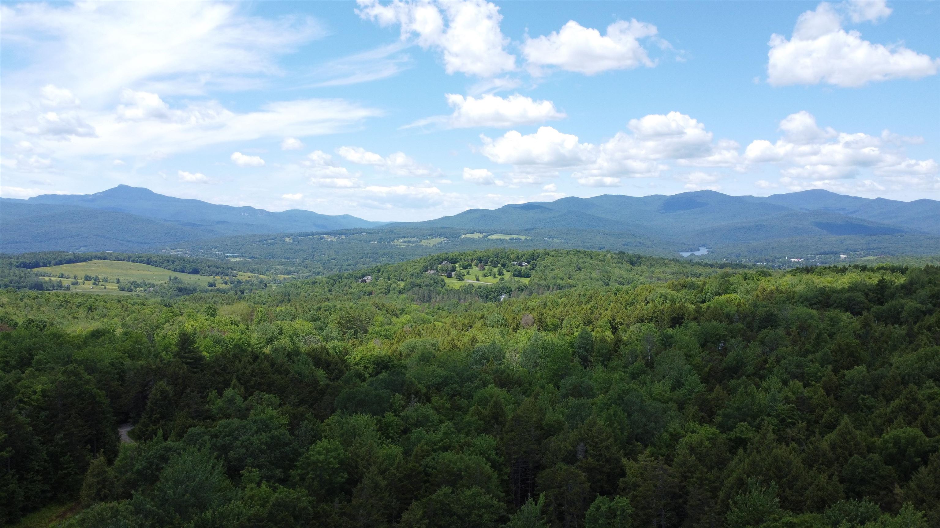 157 Bear Creek Lane Property Photo 2