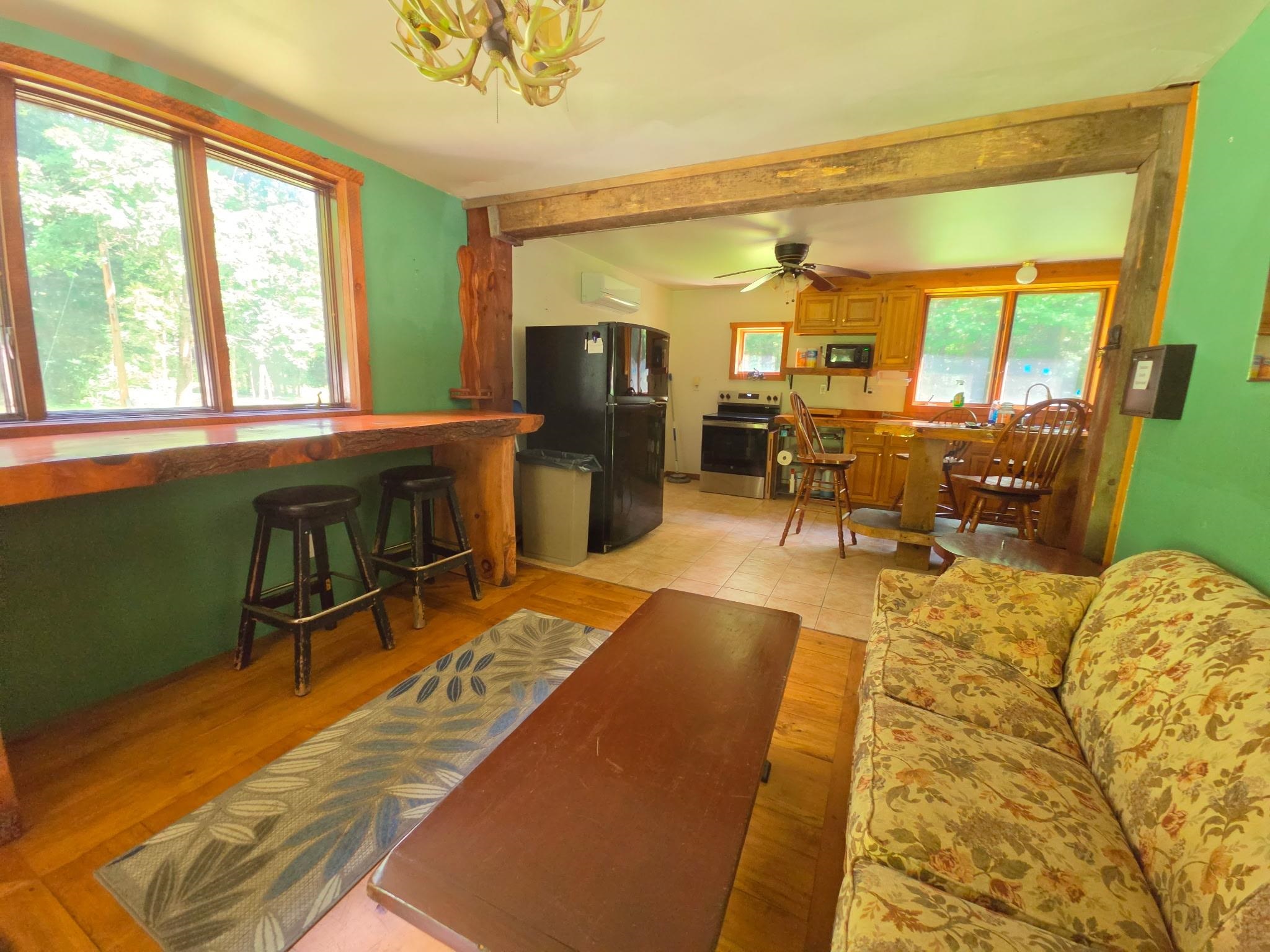 279 North Street Property Photo 5