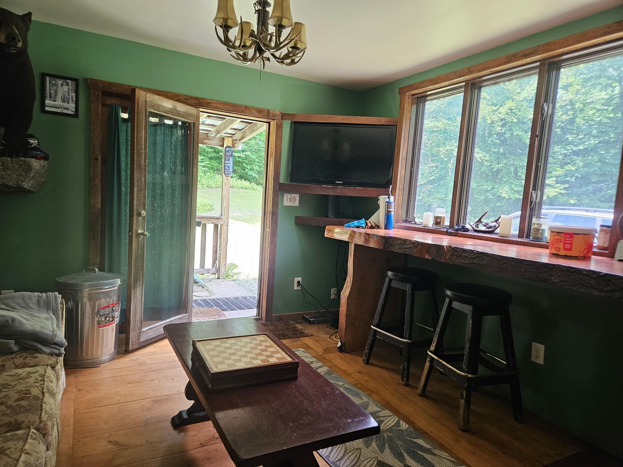 279 North Street Property Photo 6