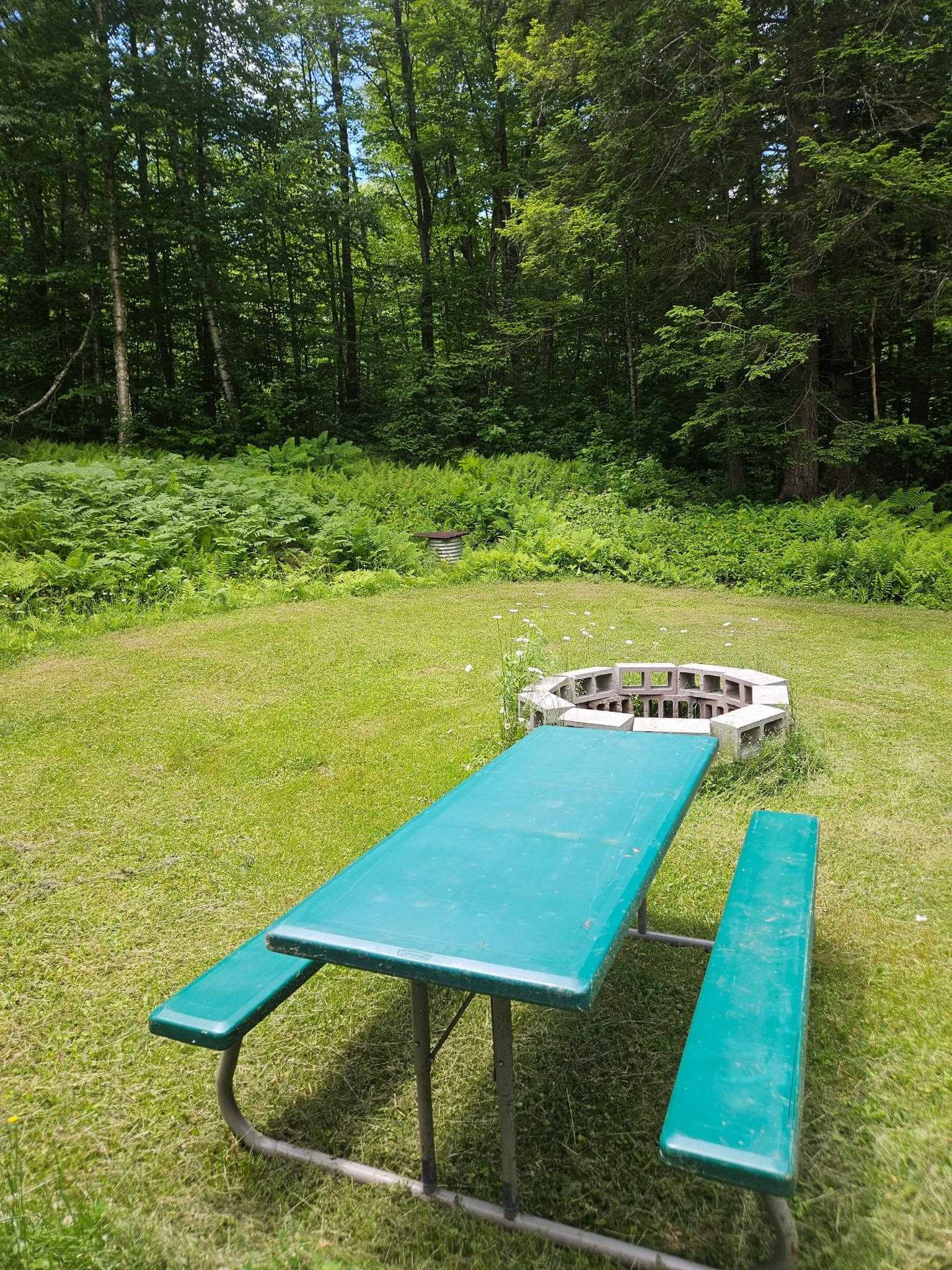 279 North Street Property Photo 23