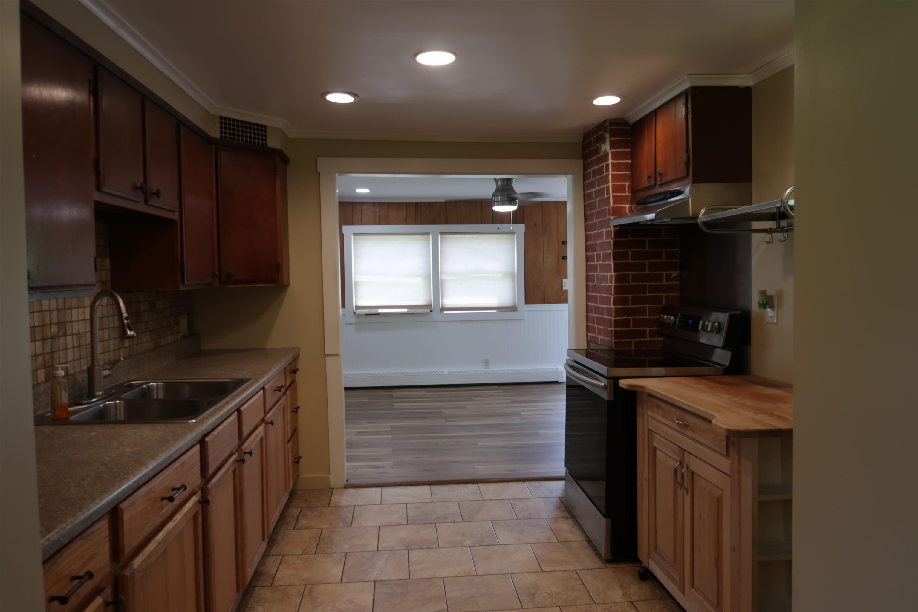 82 Calais Road Property Photo 11
