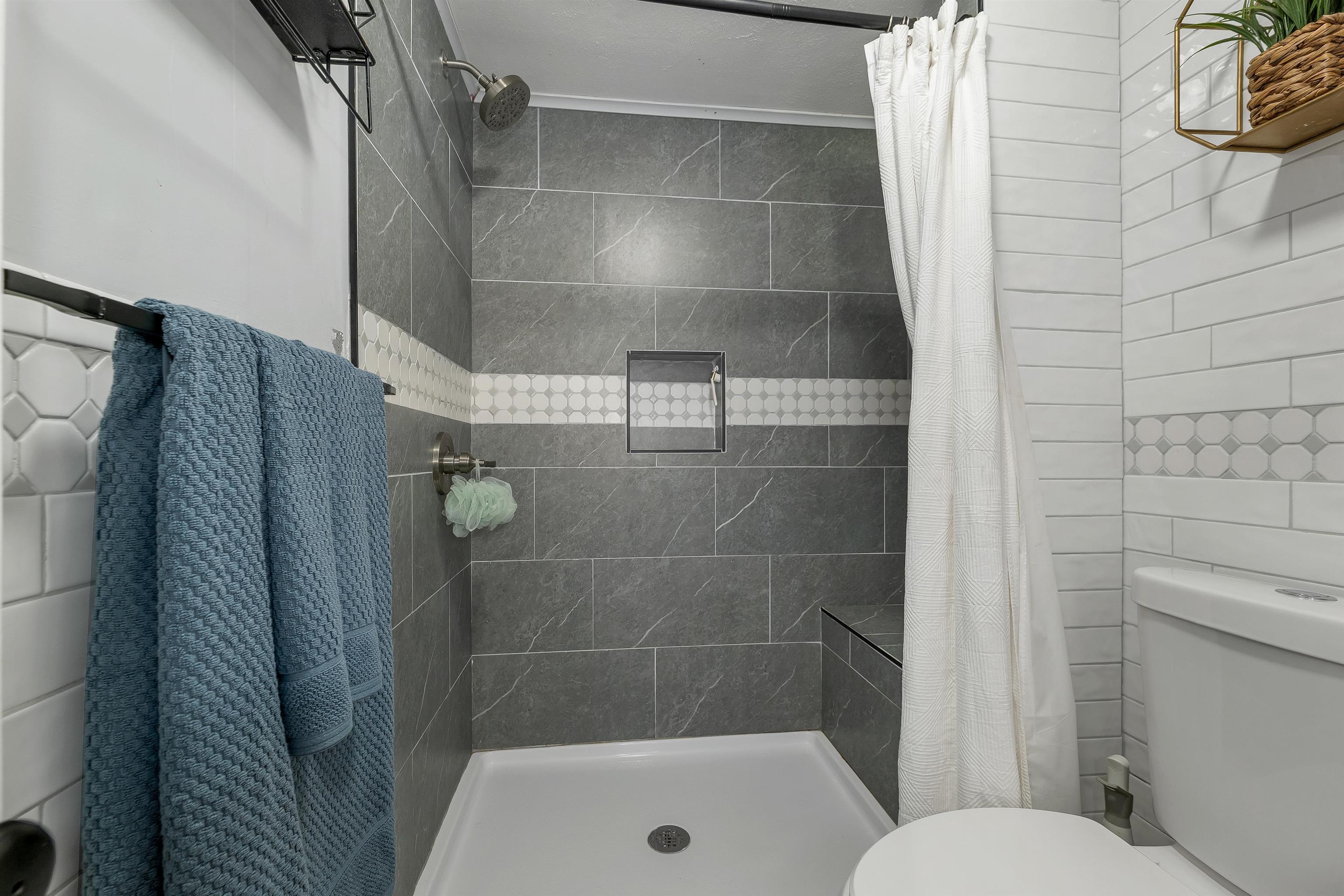 165 South Shore Road Property Photo 31
