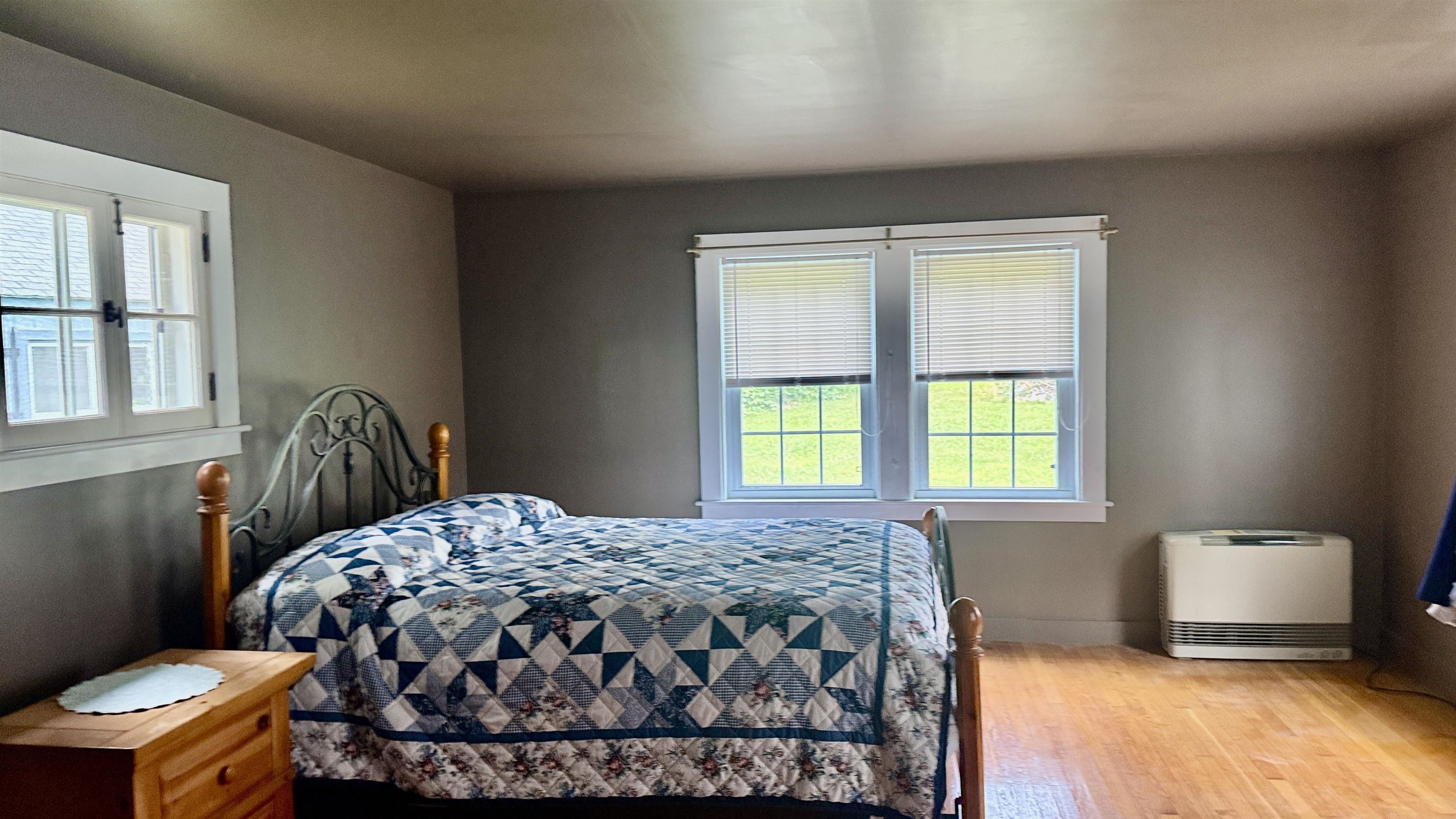 27 Ainsworth Road Property Photo 12