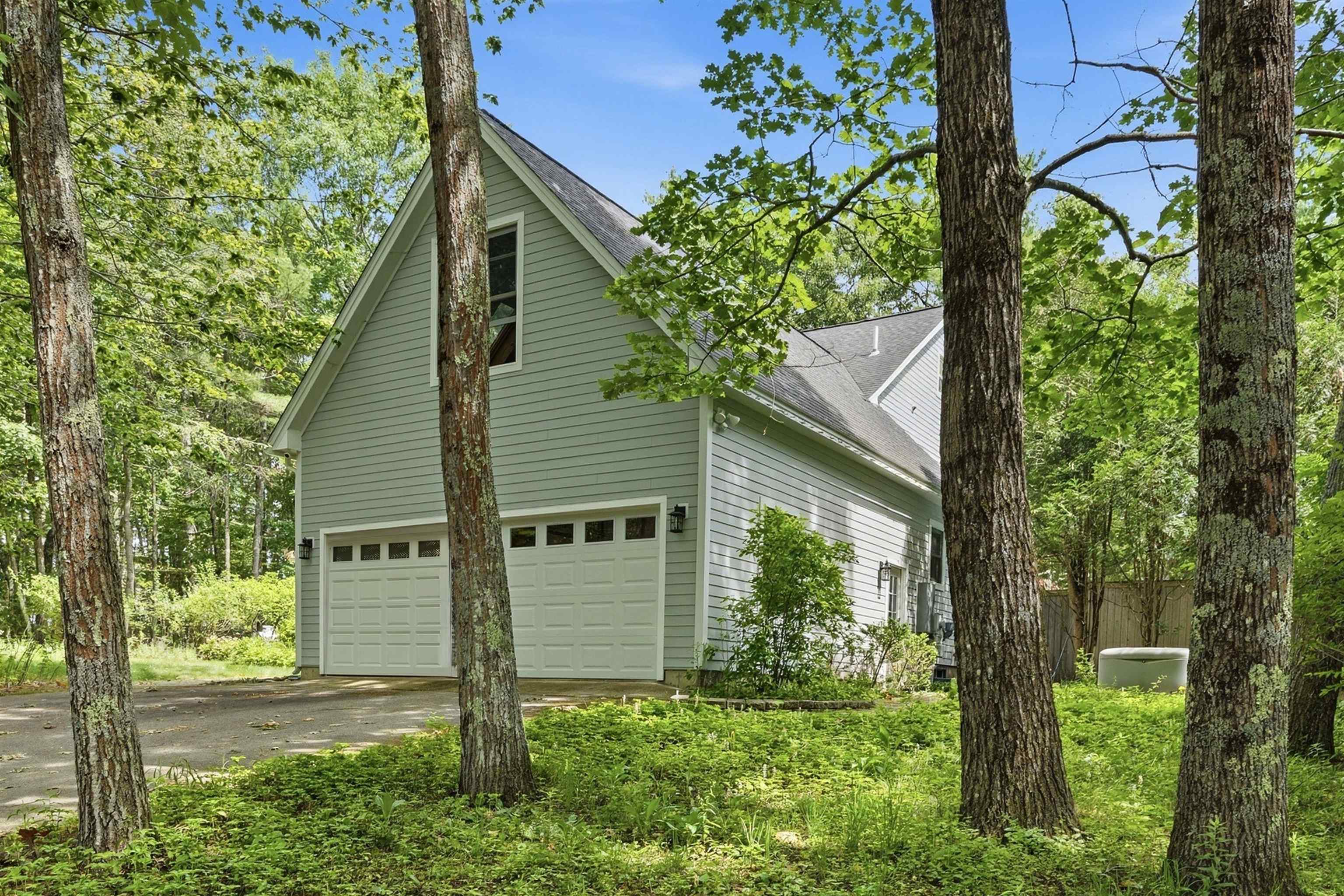 8 Freshet Road Property Photo 3
