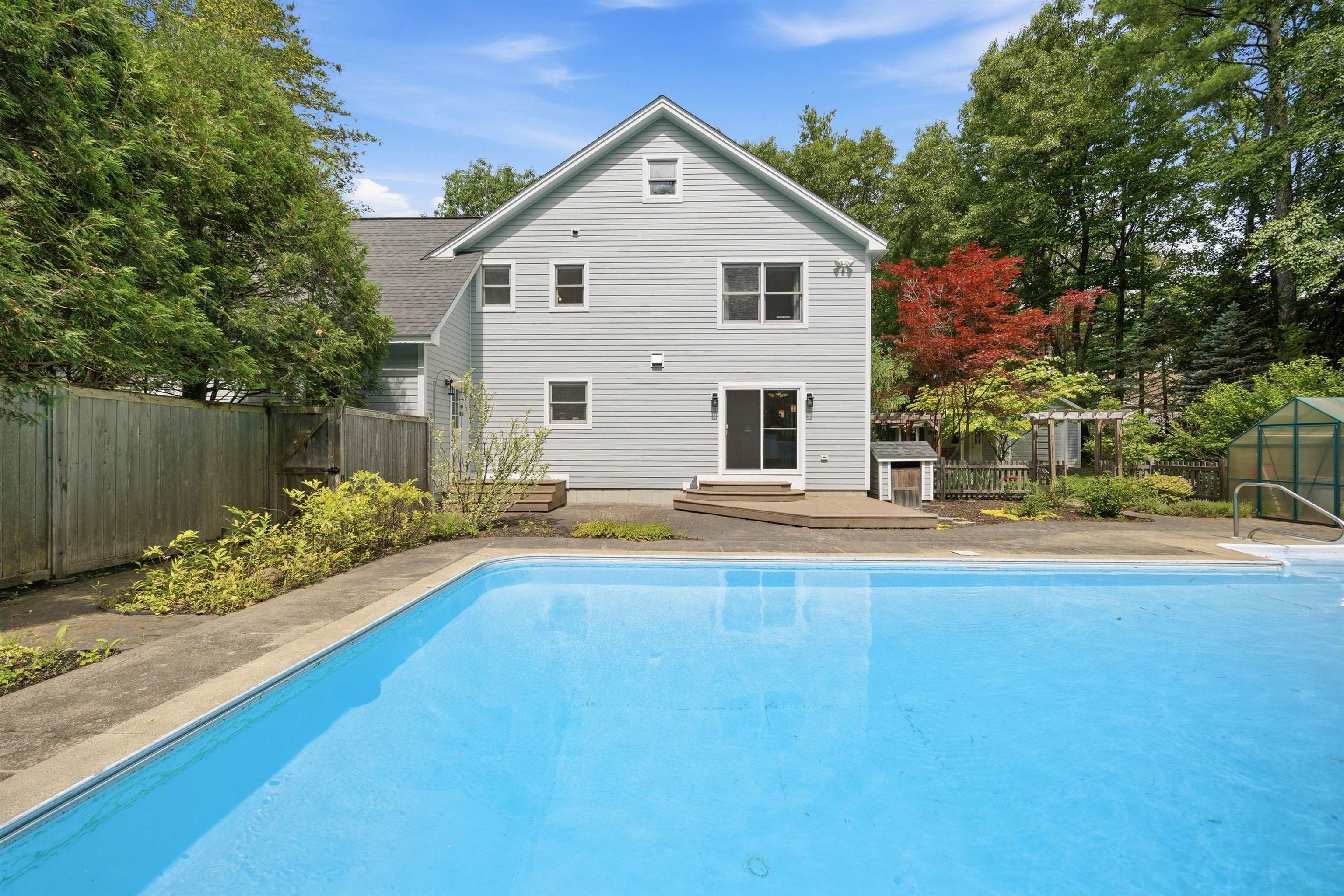 8 Freshet Road Property Photo 6