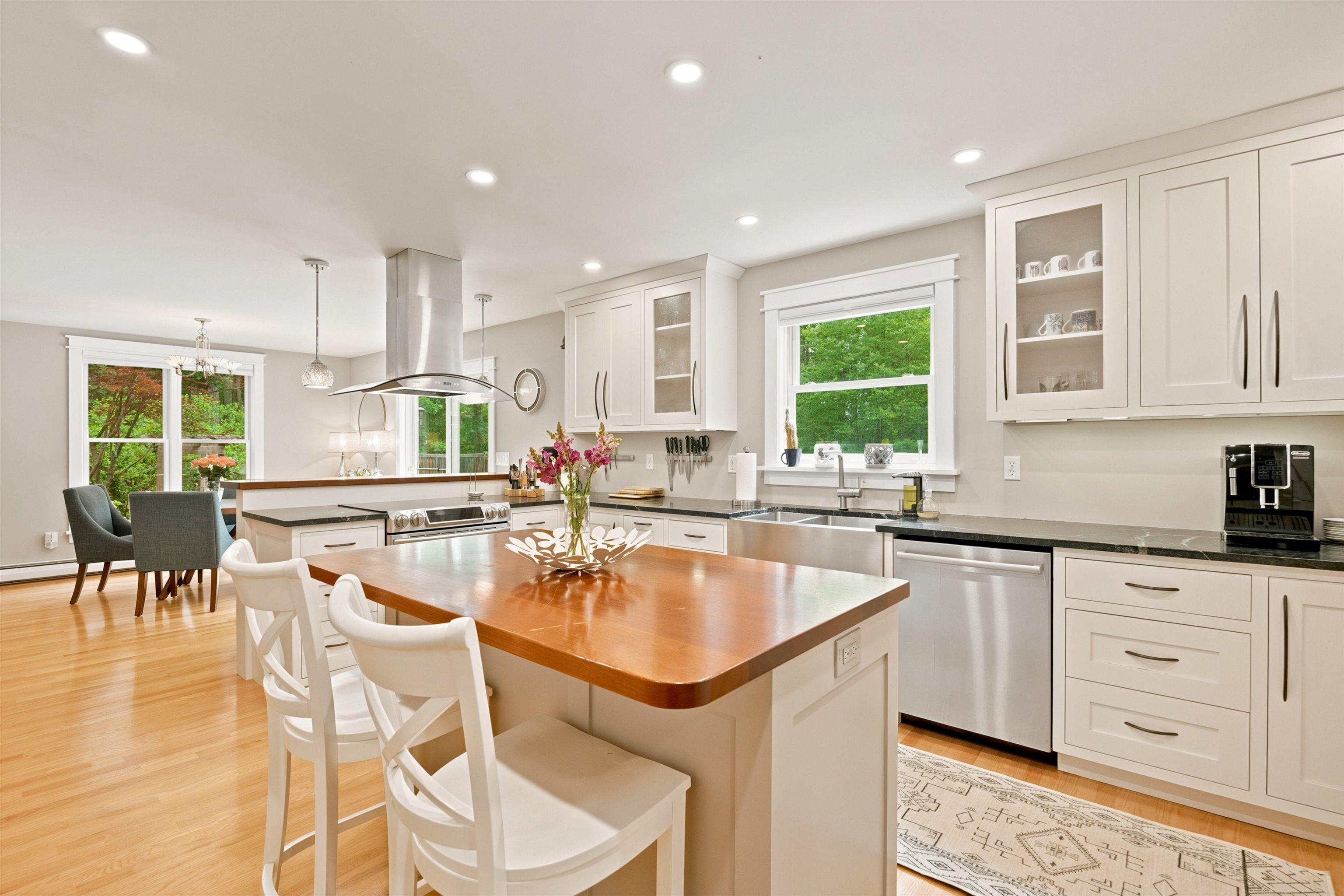 8 Freshet Road Property Photo 11
