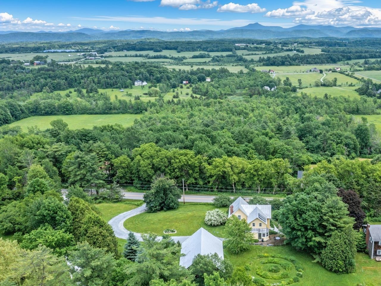 3160 Mt. Philo Road Property Photo 8