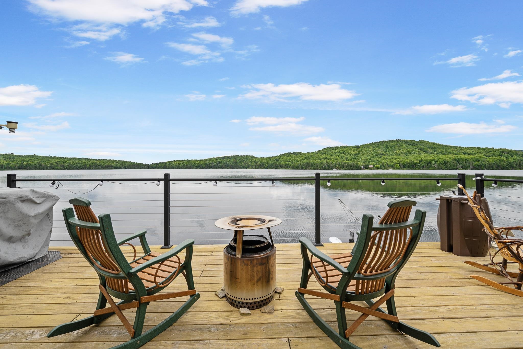 1437 Diamond Pond Road Property Photo 1