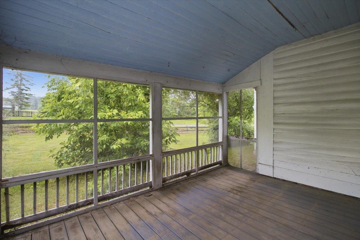 105 Hicks Avenue Property Photo 28