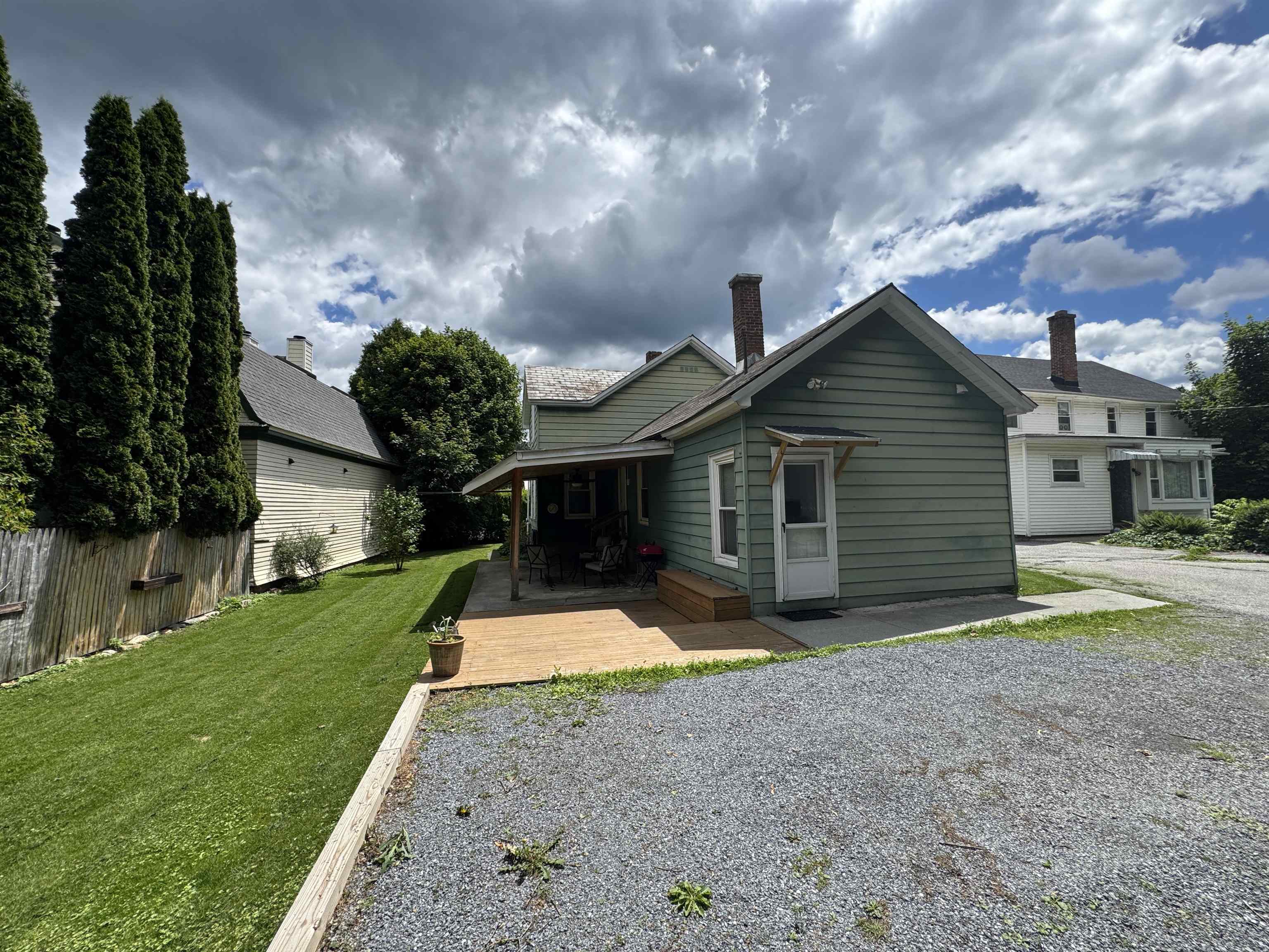 107 Jefferson Avenue Property Photo 4