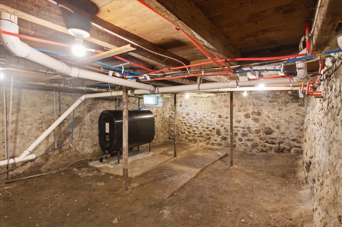109 County Street Property Photo 28