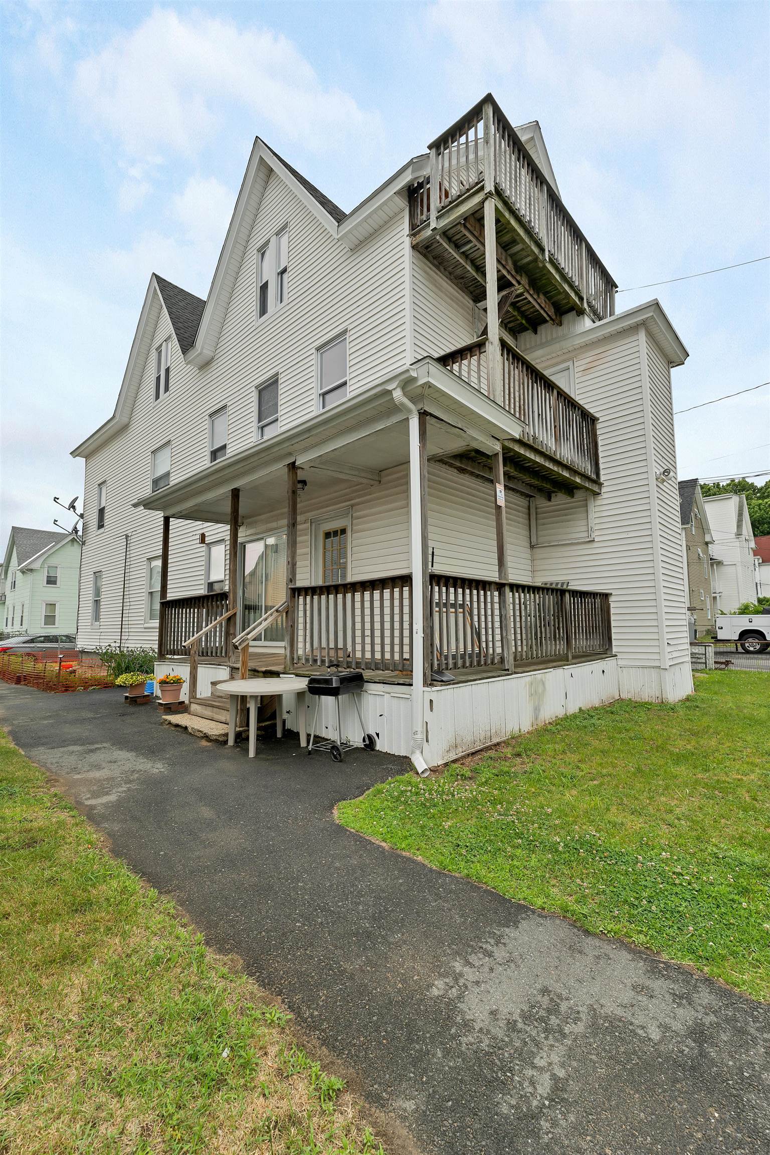 33 Rimmon Street Property Photo 8