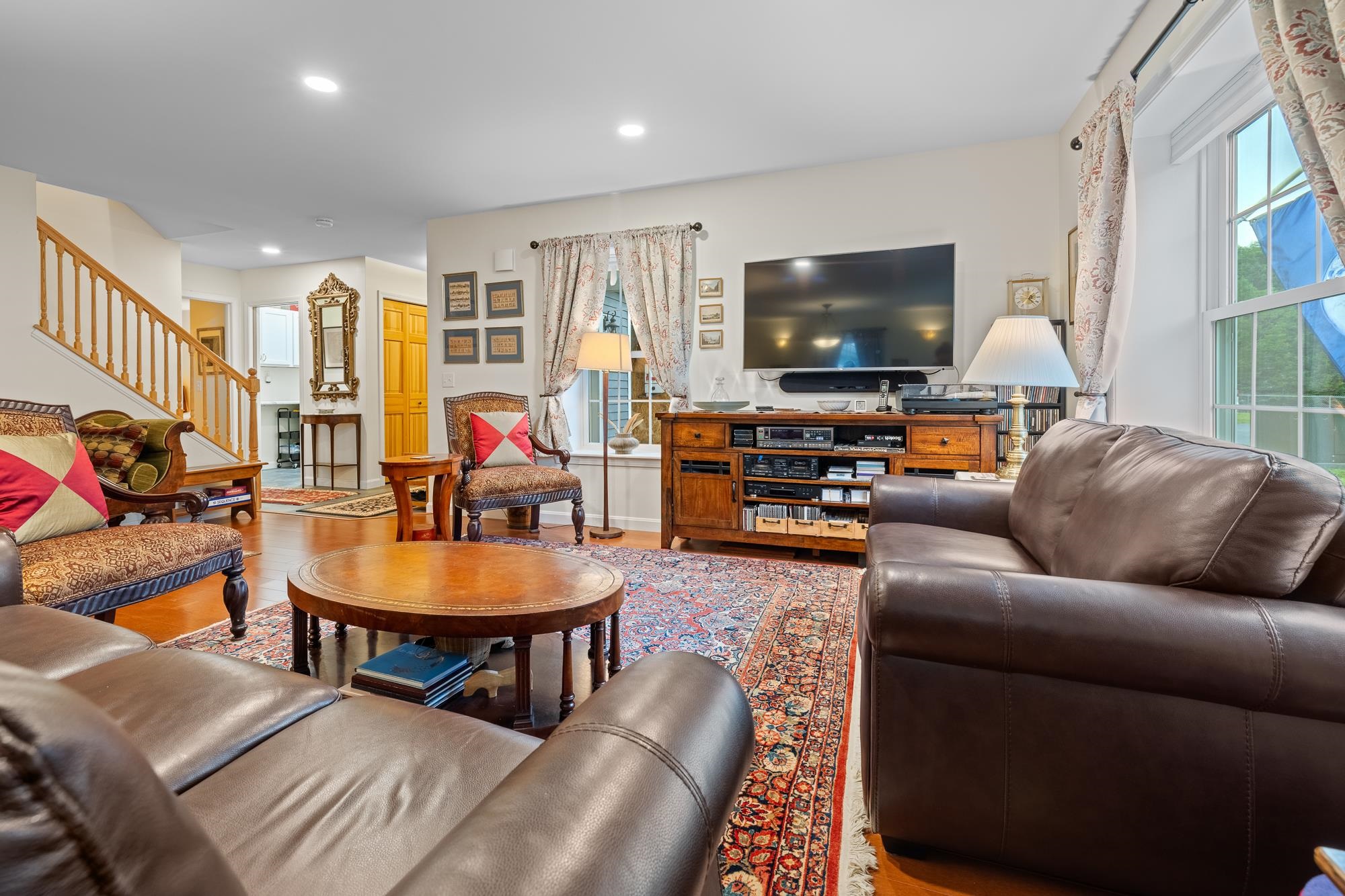 62 Pullman Lane Property Photo 4