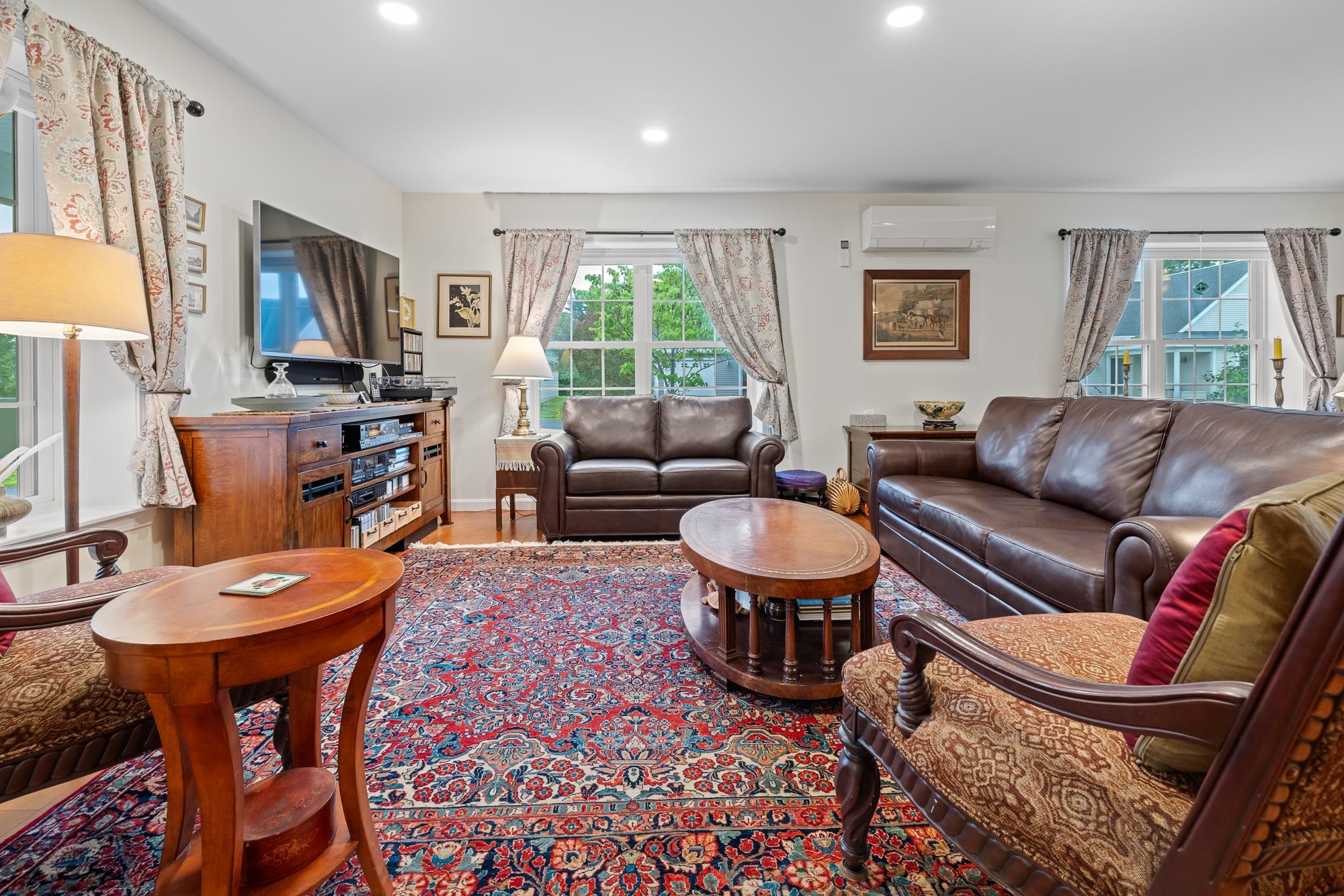 62 Pullman Lane Property Photo 8
