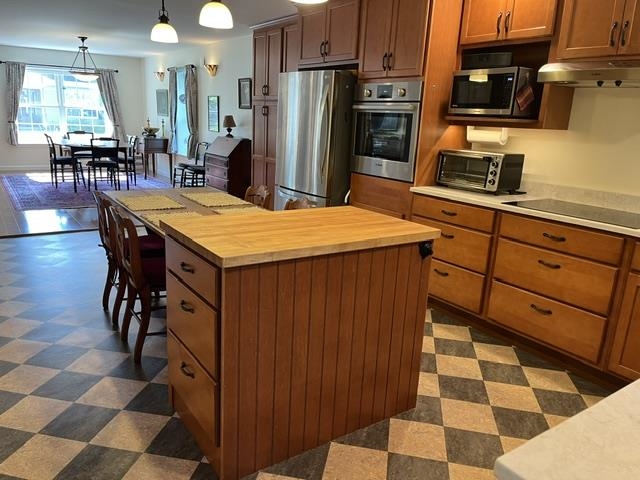 62 Pullman Lane Property Photo 12