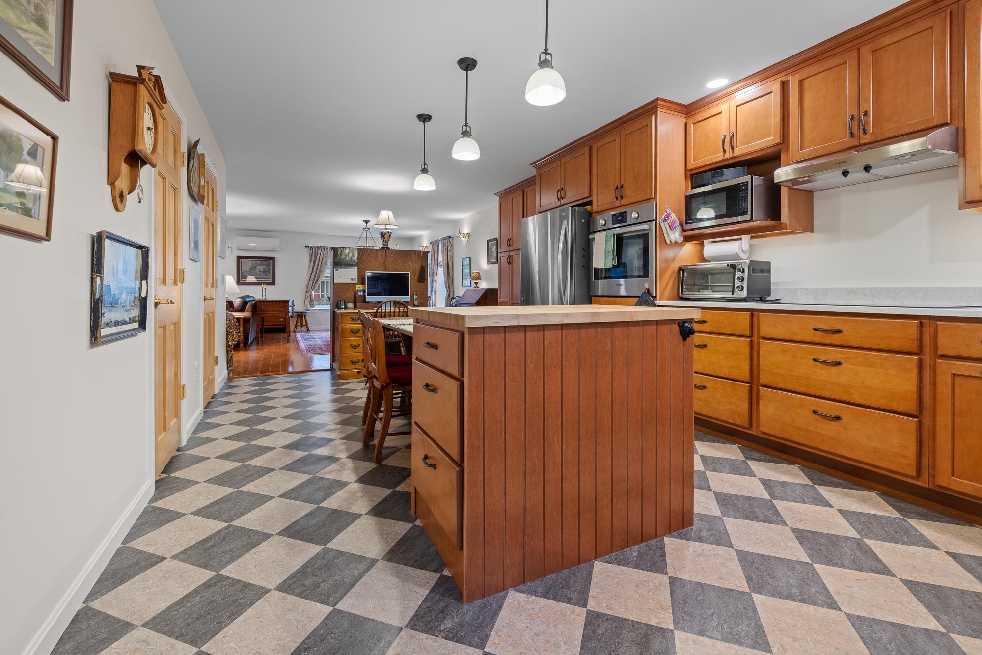 62 Pullman Lane Property Photo 14