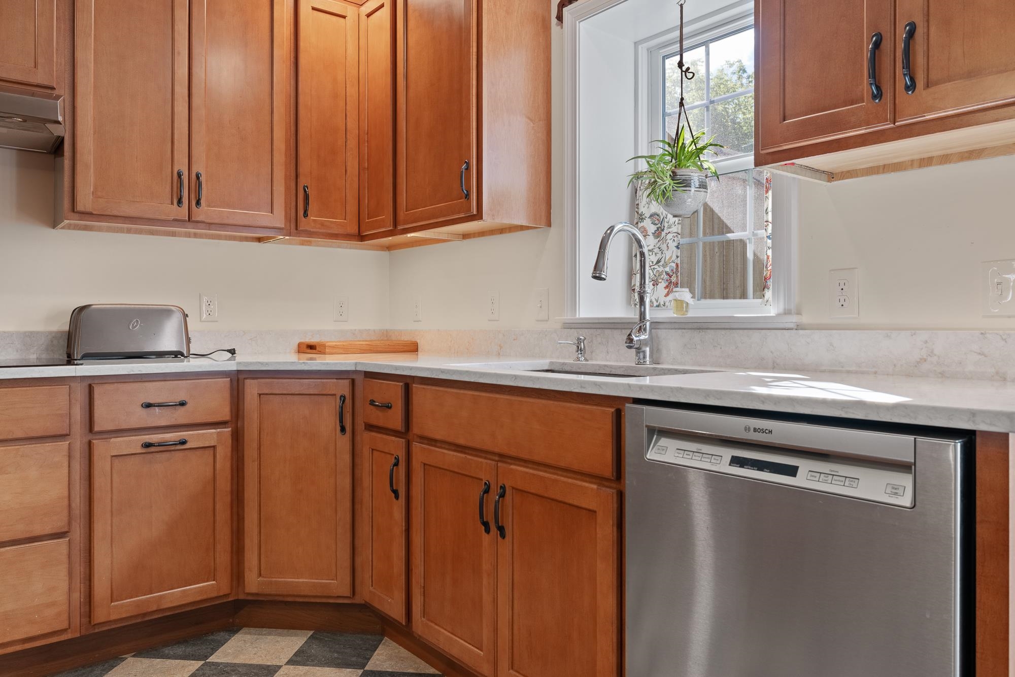 62 Pullman Lane Property Photo 14