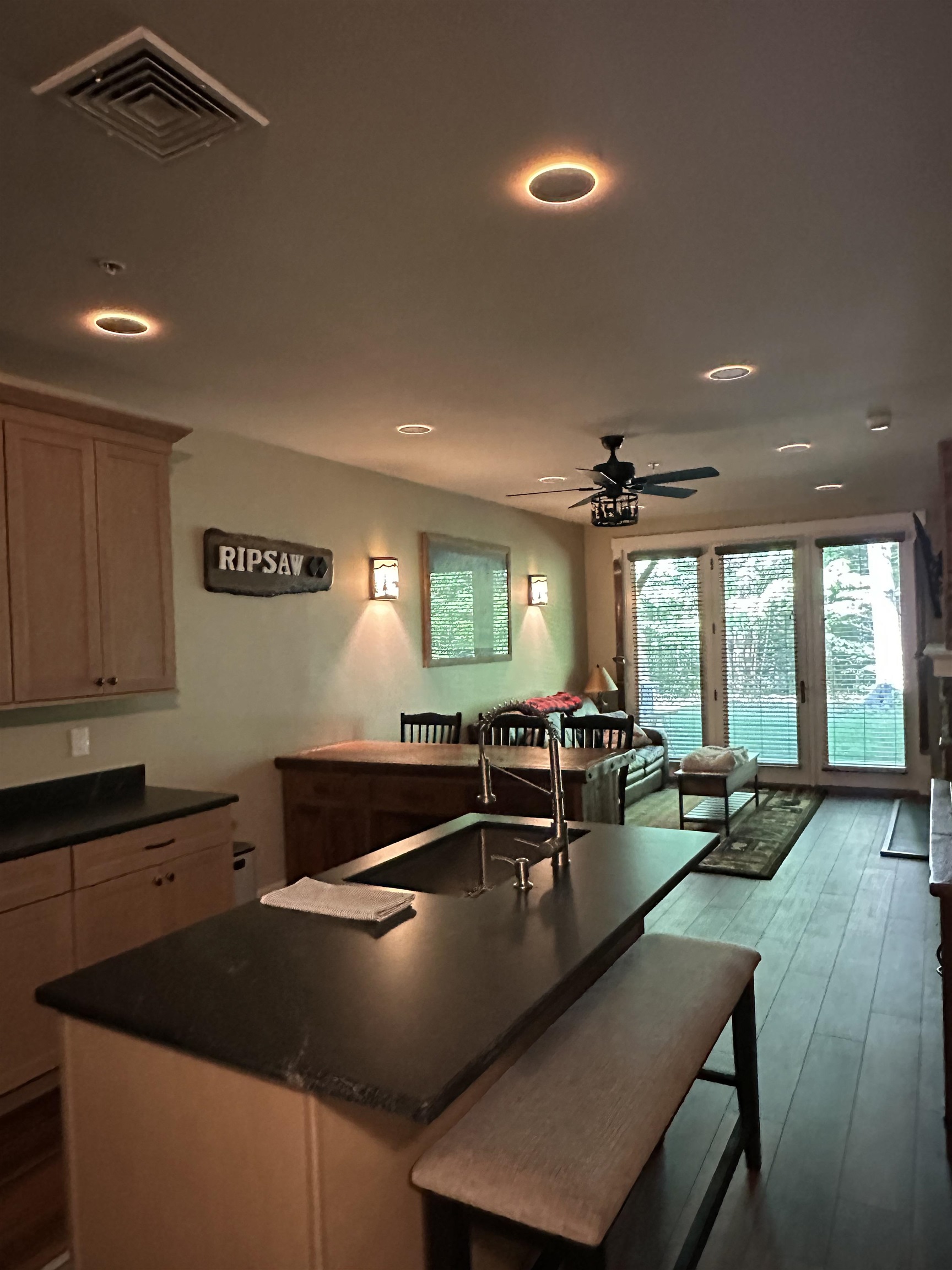 9 Riverside Terrace Drive Property Photo 5