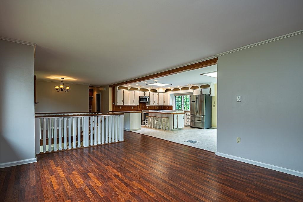 25 Frontier Street Property Photo 10