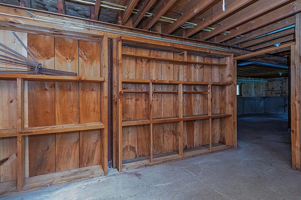 25 Frontier Street Property Photo 47
