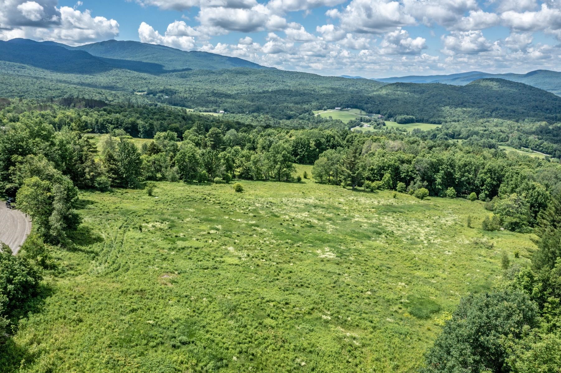 877 Grow Road Property Photo 10