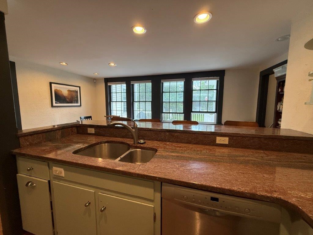 491 Canaan Street Property Photo 10