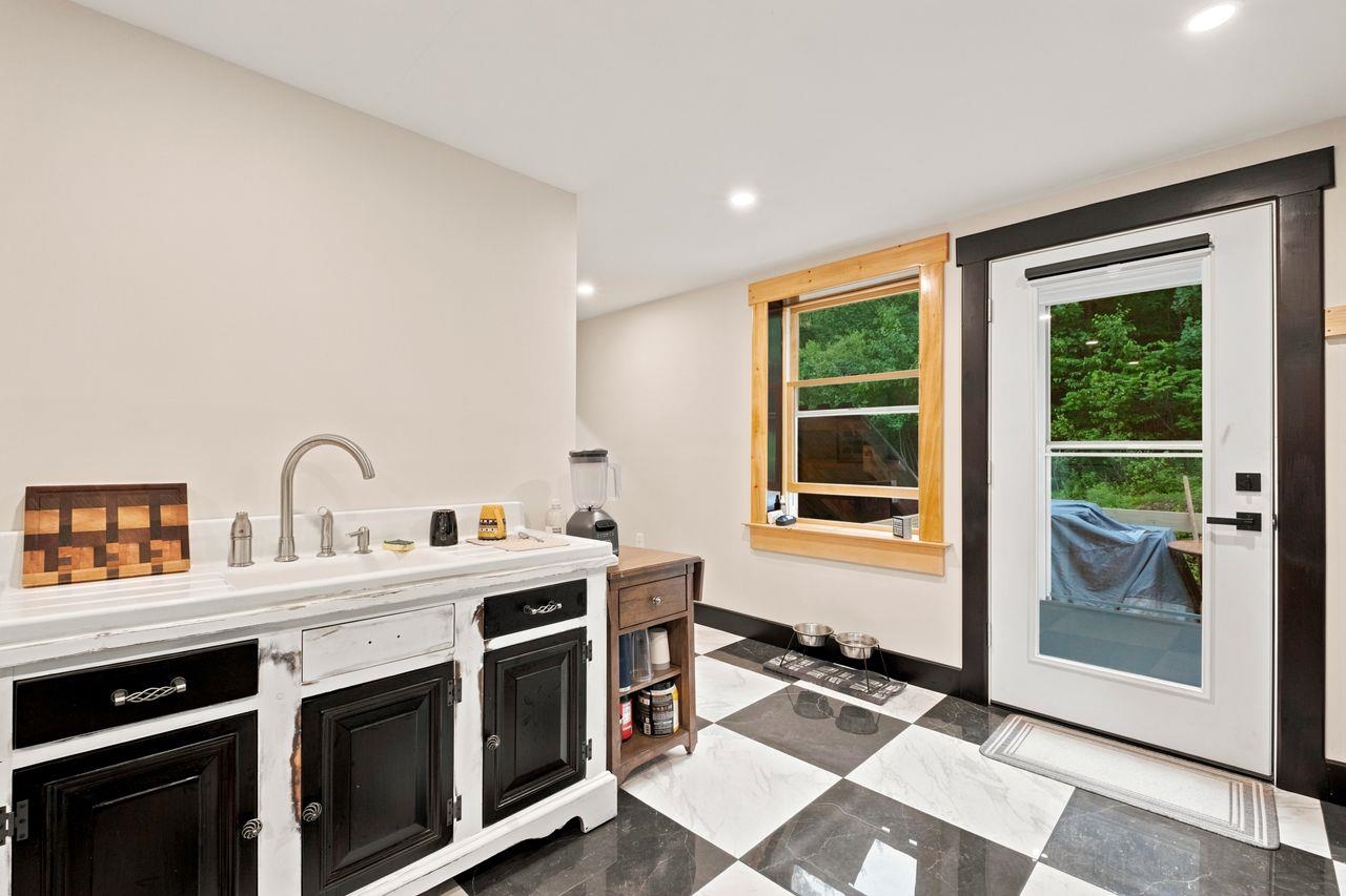 119 Dorchester Road Property Photo 45
