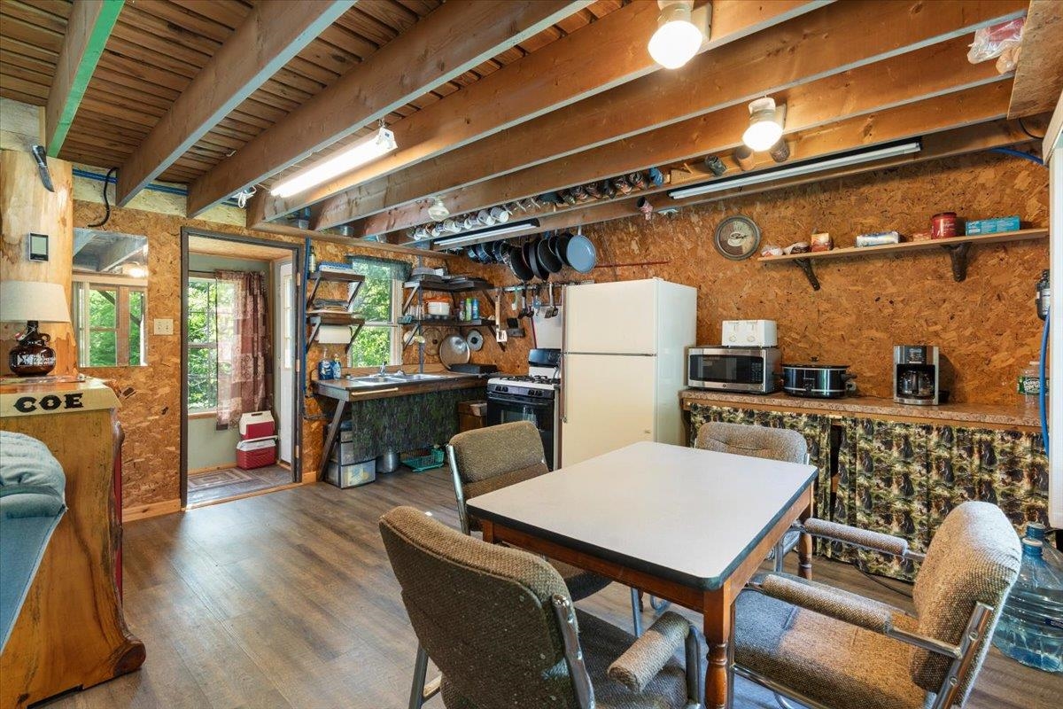 801 Deep Gibou Road Property Photo 15