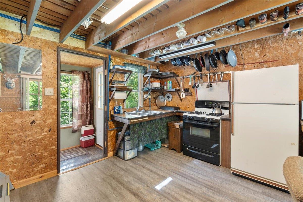 801 Deep Gibou Road Property Photo 16
