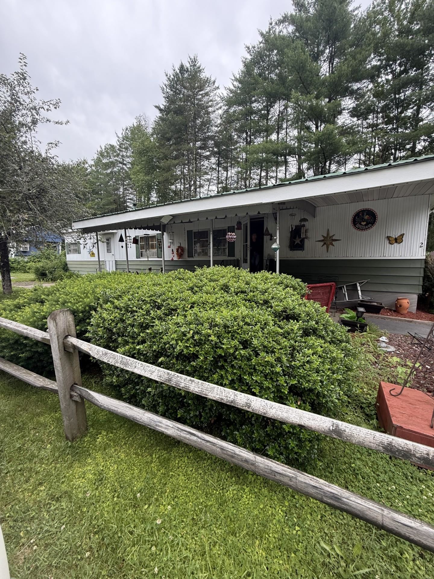 2 Ponderosa Park Property Photo 3