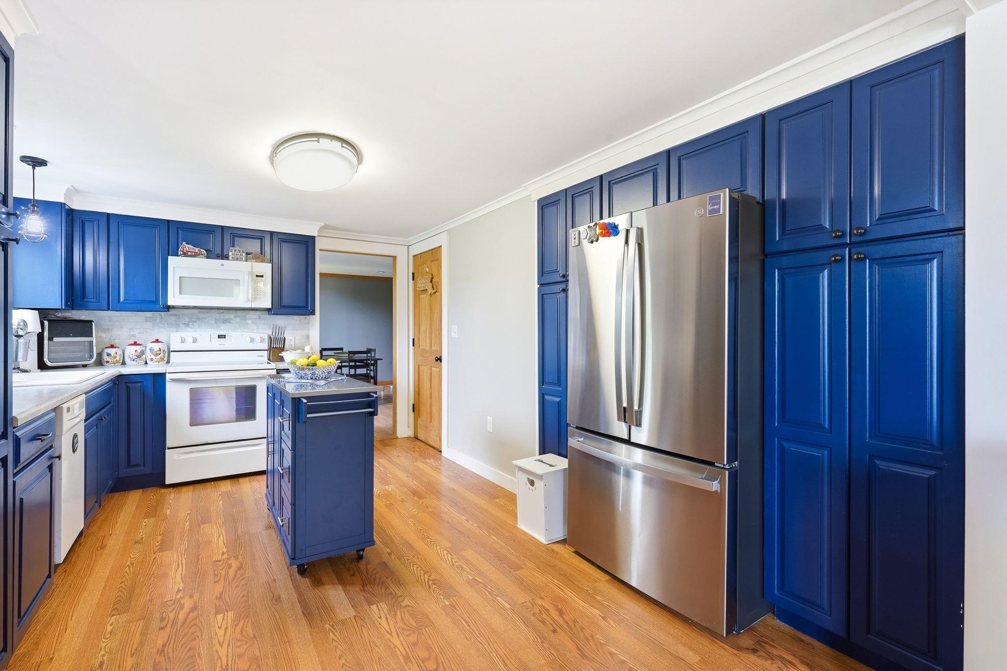 10 First Street Property Photo 4