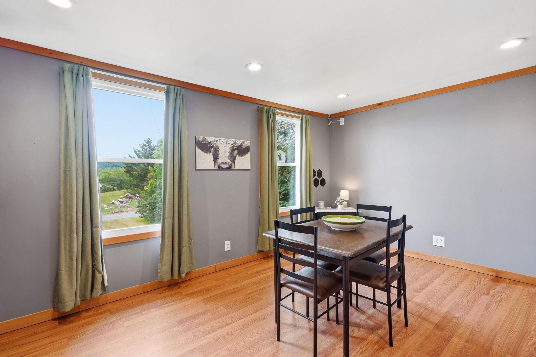10 First Street Property Photo 8