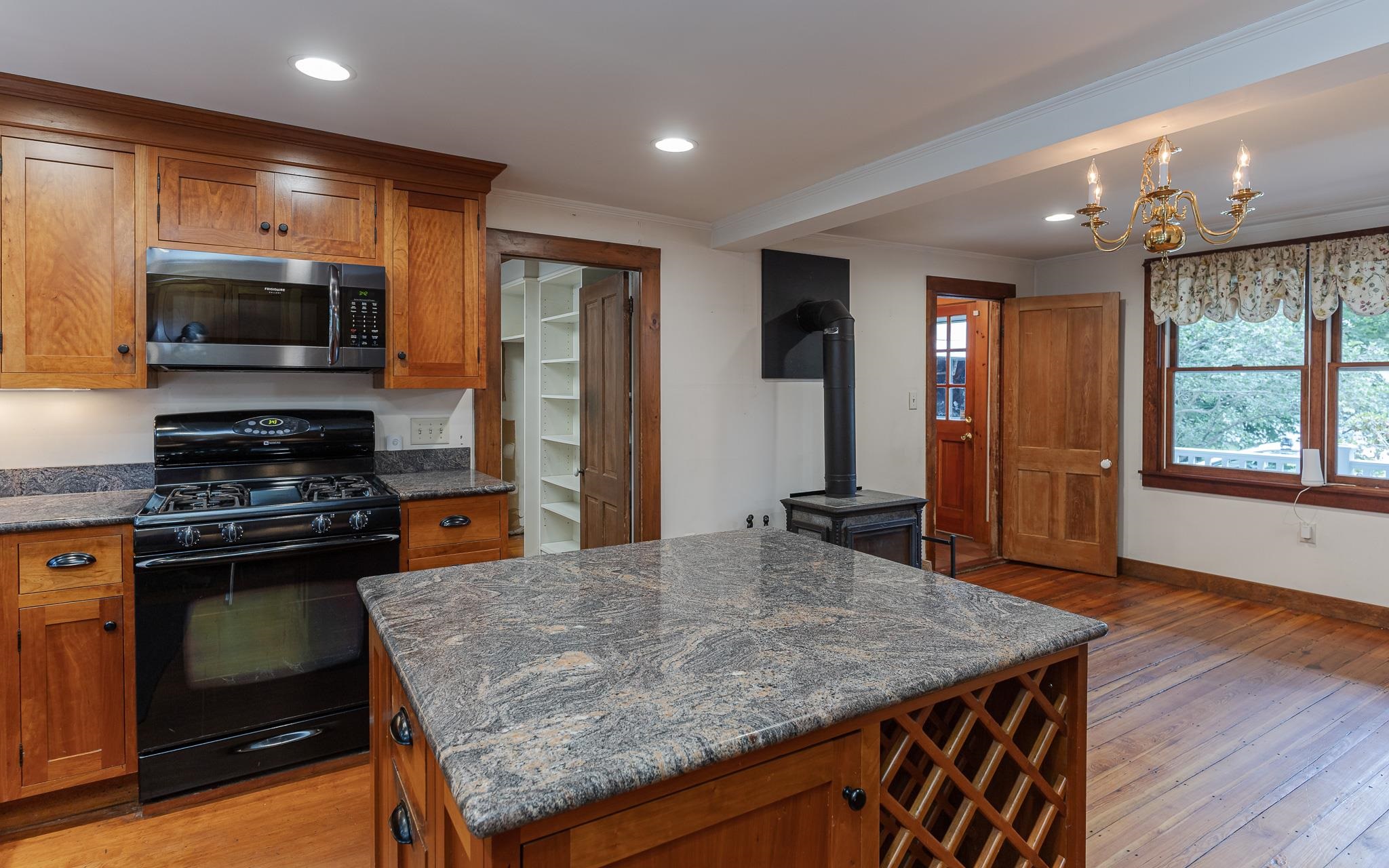 373 Route 9a Property Photo 8