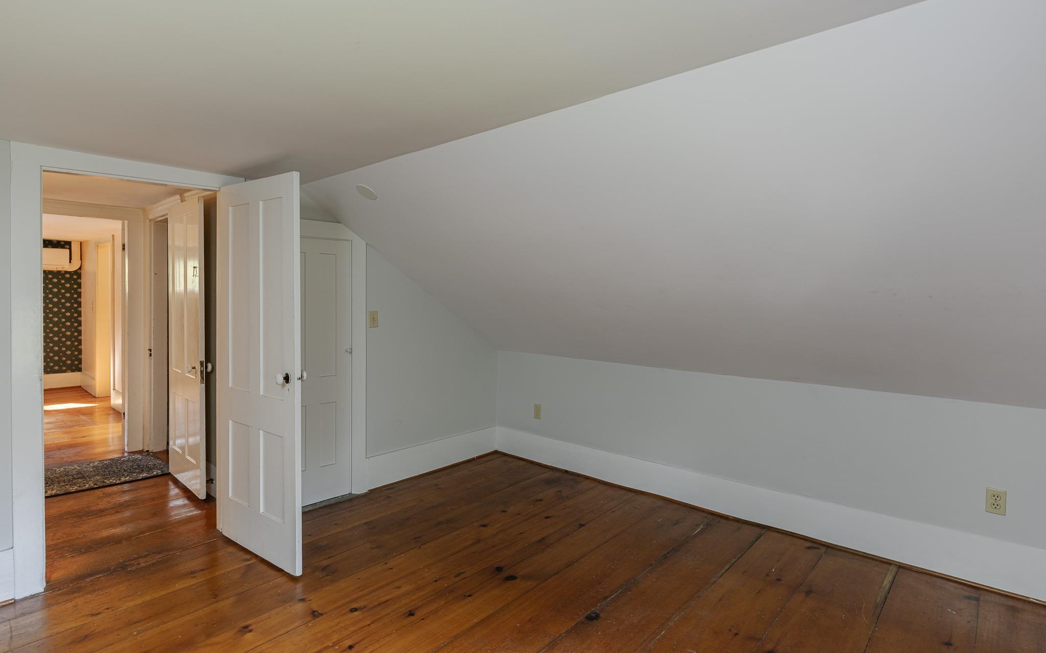 373 Route 9a Property Photo 28