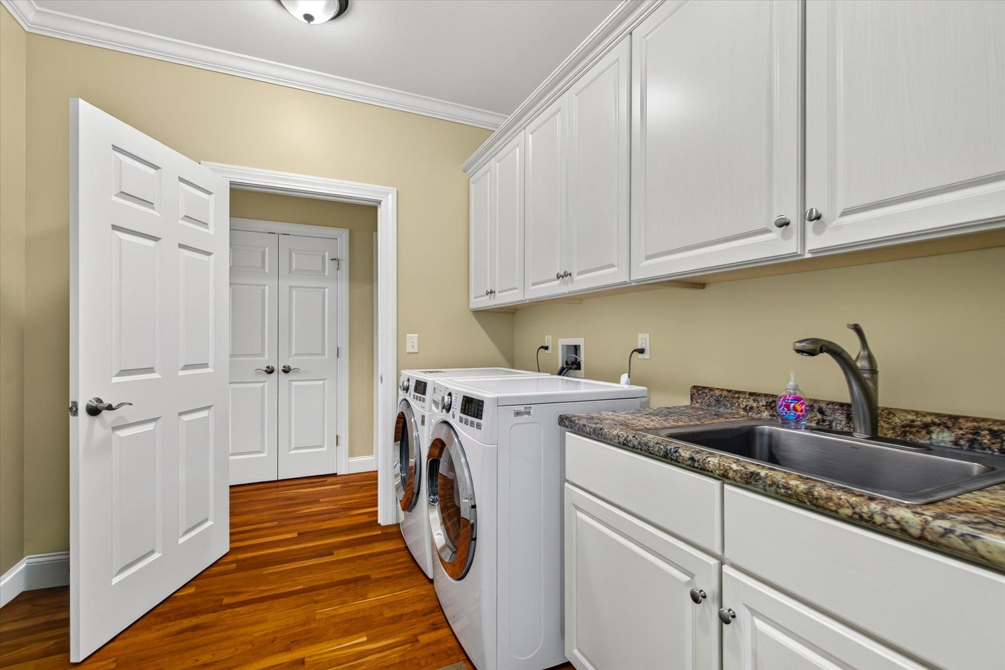 552 Michael Lane Property Photo 32