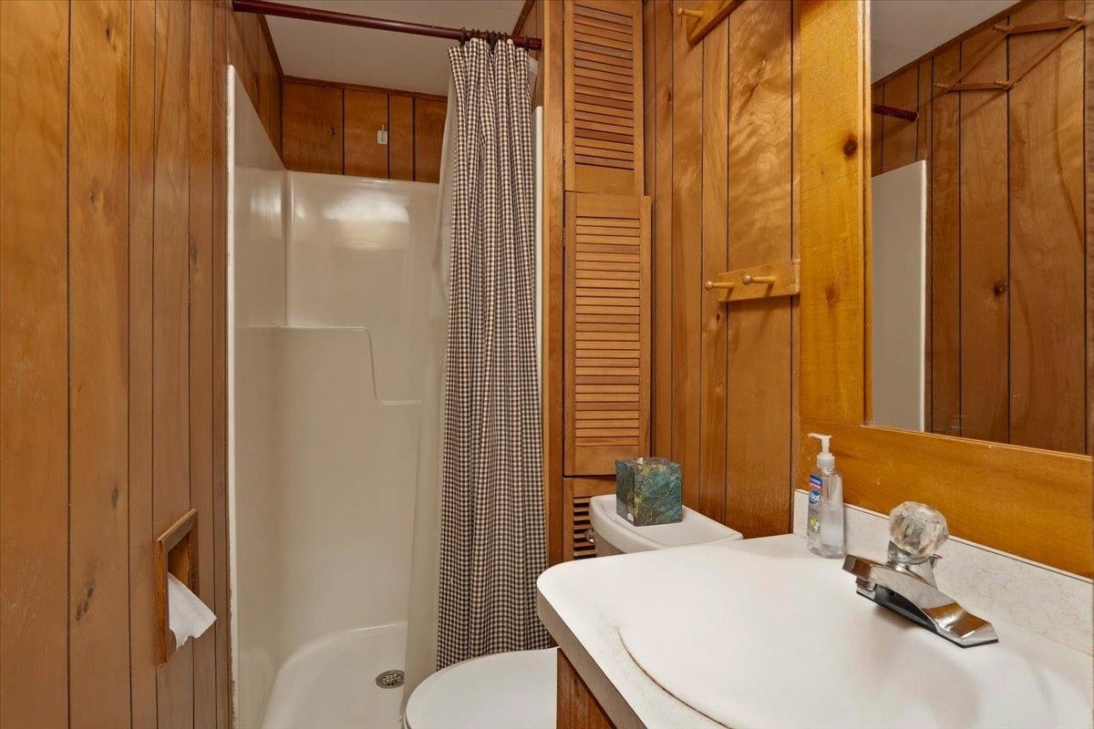 110 Spring Hill Lane Property Photo 24