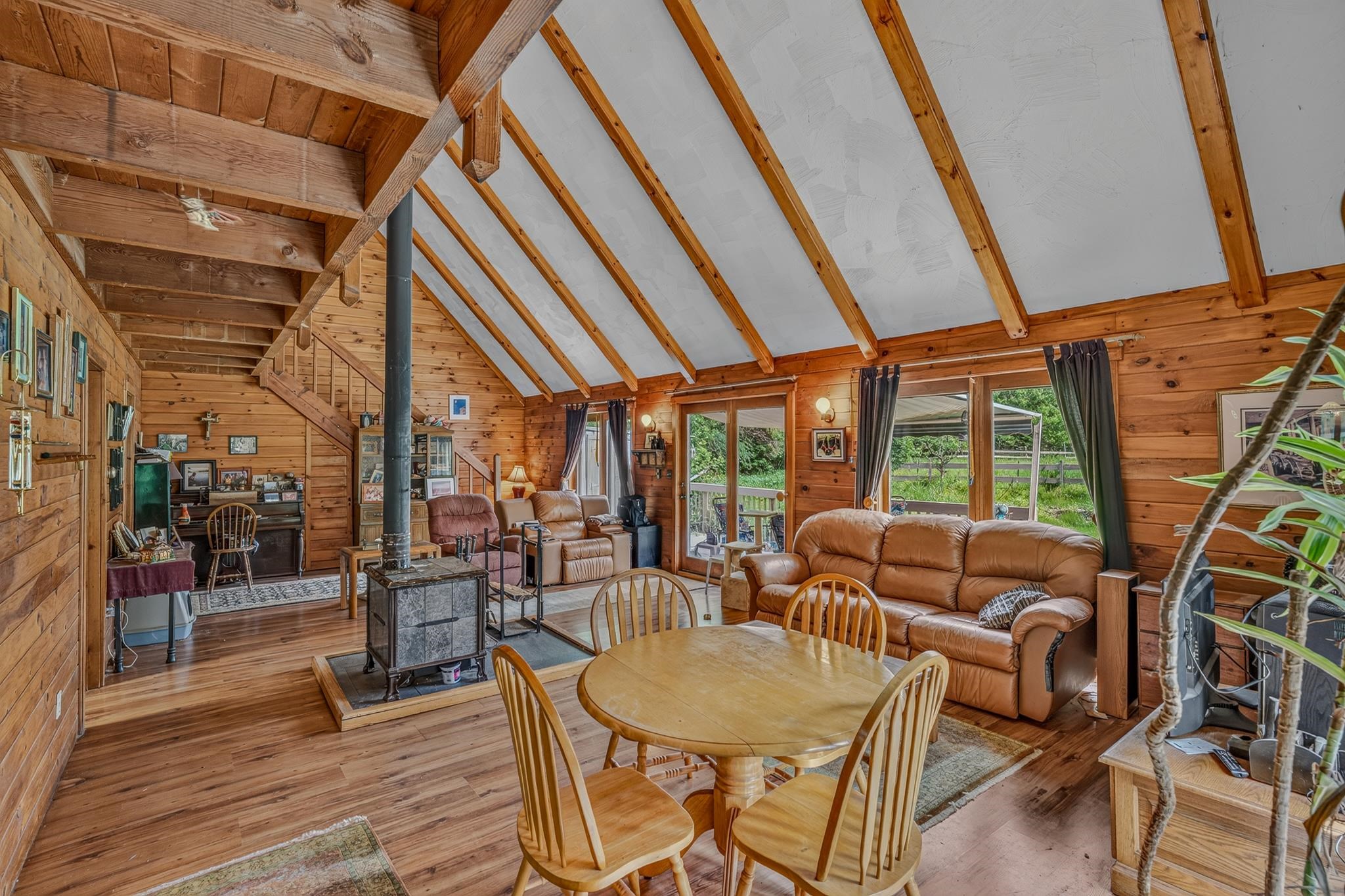 2054 Whitefield Road Property Photo 10
