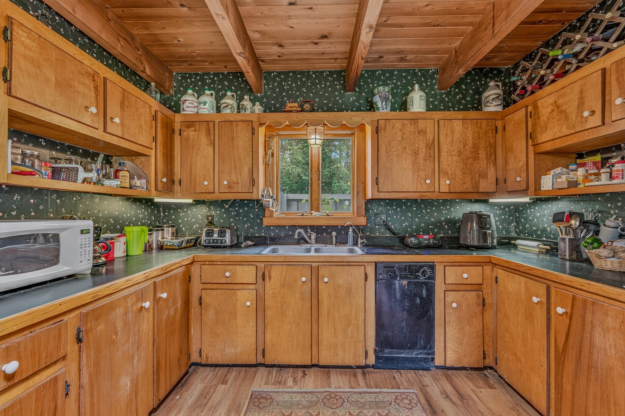 2054 Whitefield Road Property Photo 13
