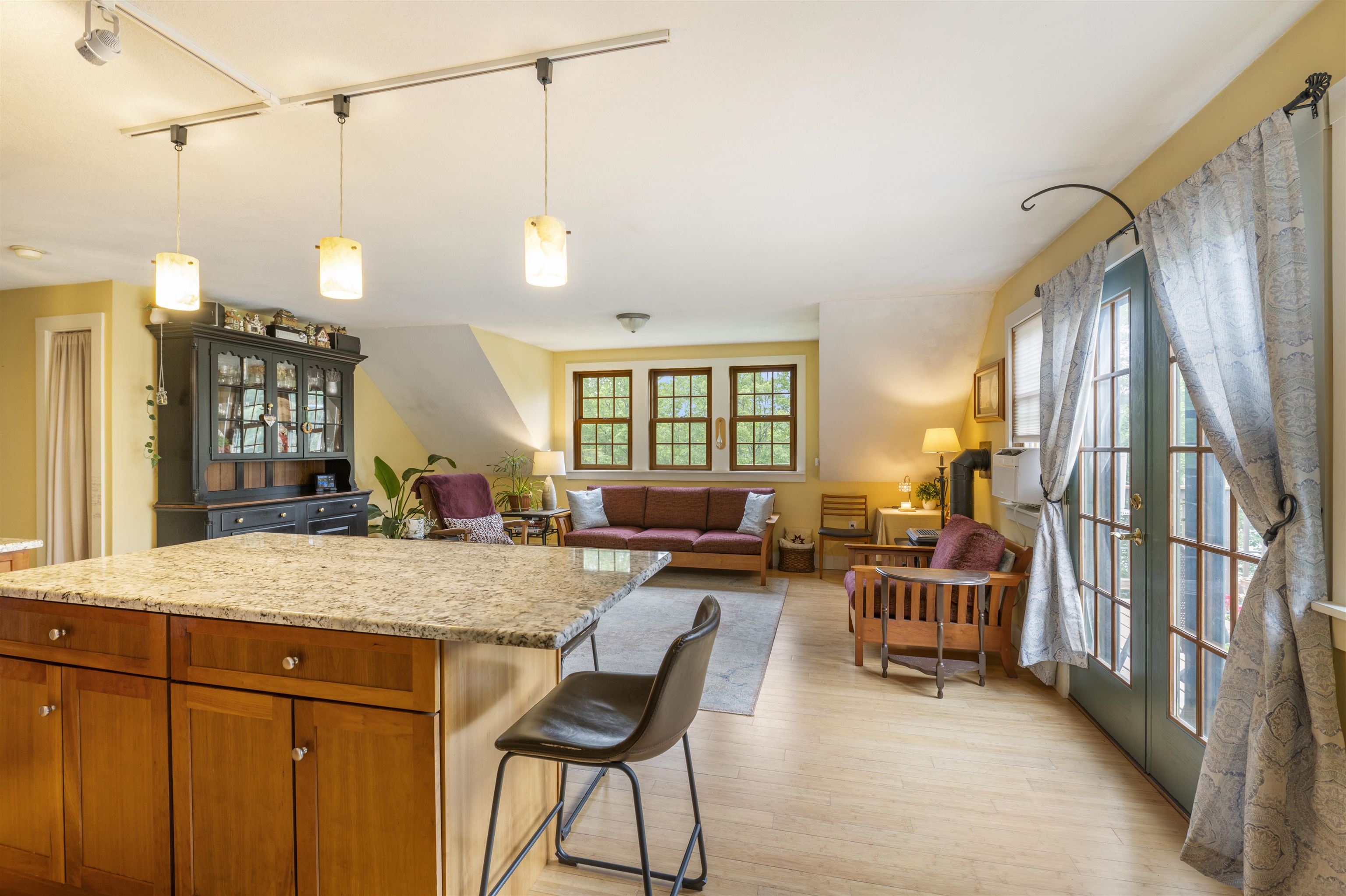 114 River Street Property Photo 28