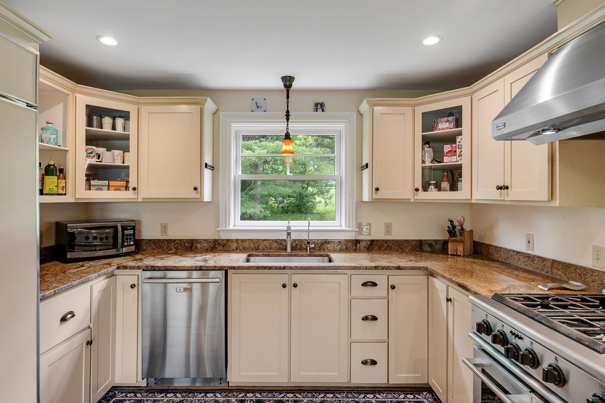 6307 Mount Philo Road Property Photo 13