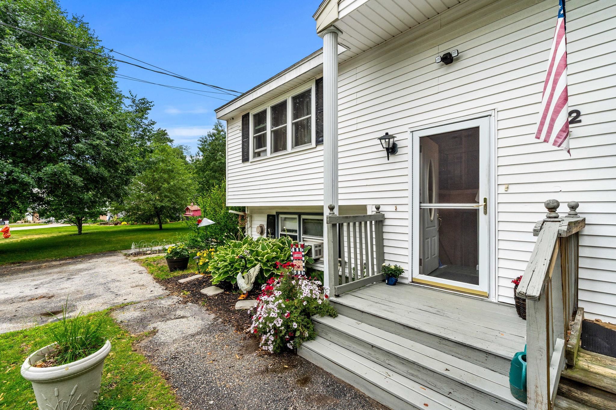 12l Rebecca Lane Property Photo 2