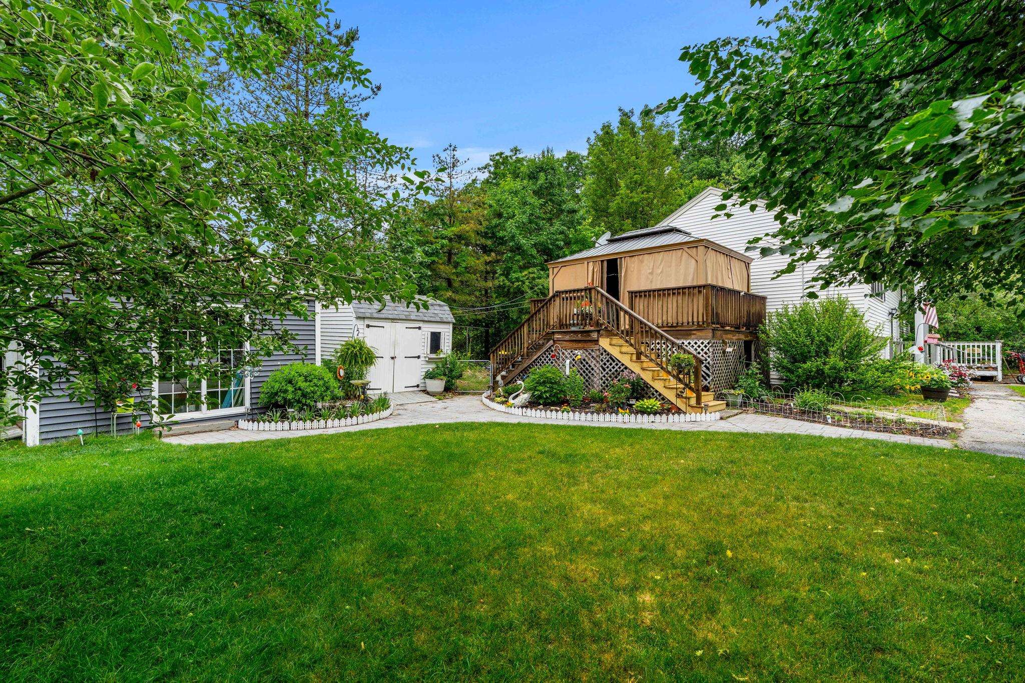 12l Rebecca Lane Property Photo 6