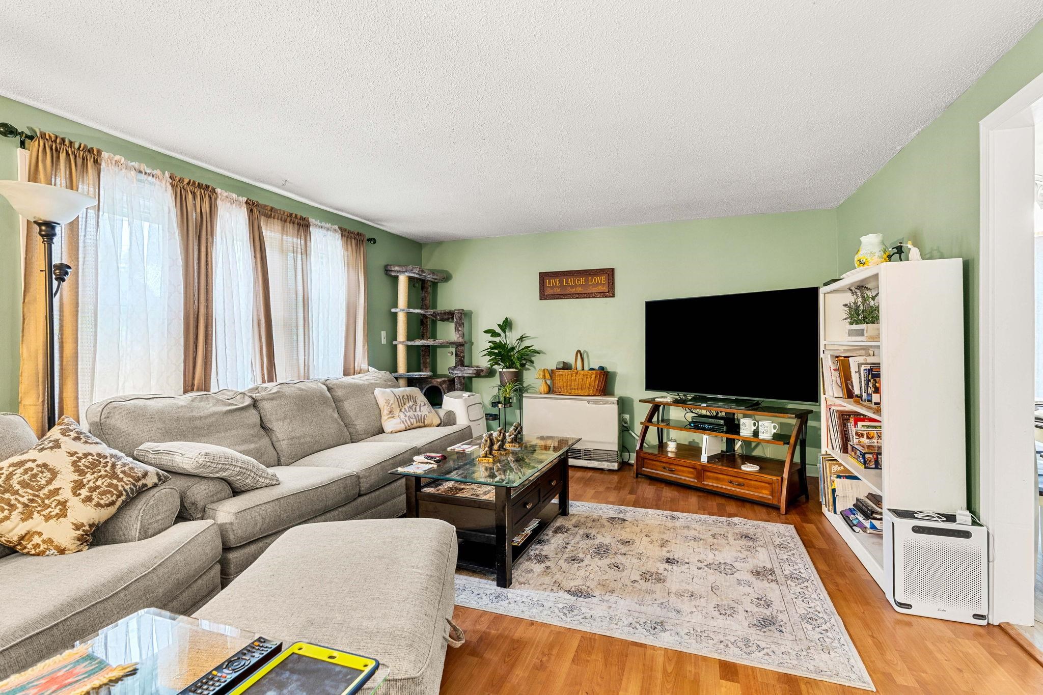 12l Rebecca Lane Property Photo 17