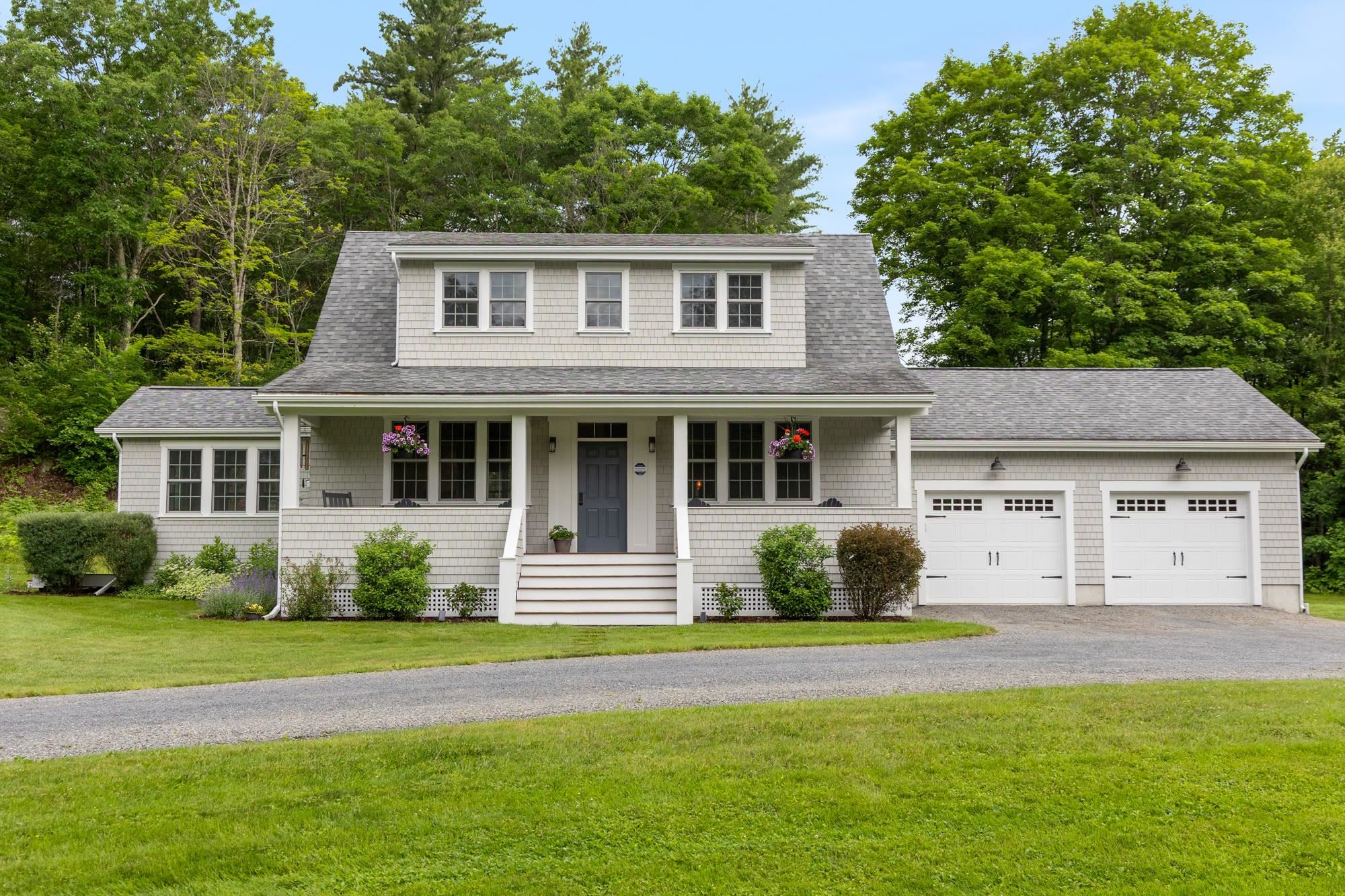 444 Pettingill Road Property Photo 4