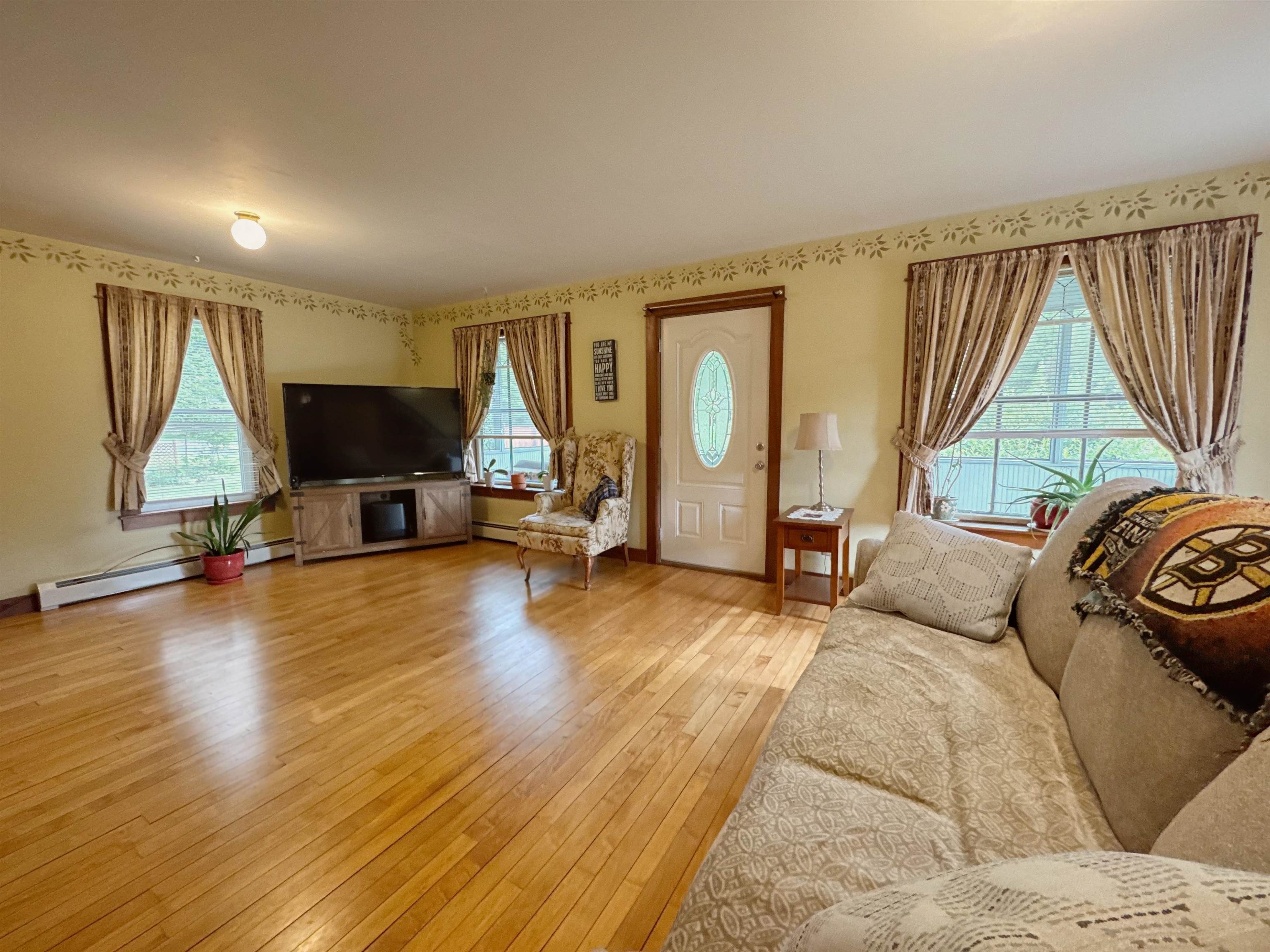 1 Ainsworth Road Property Photo 19