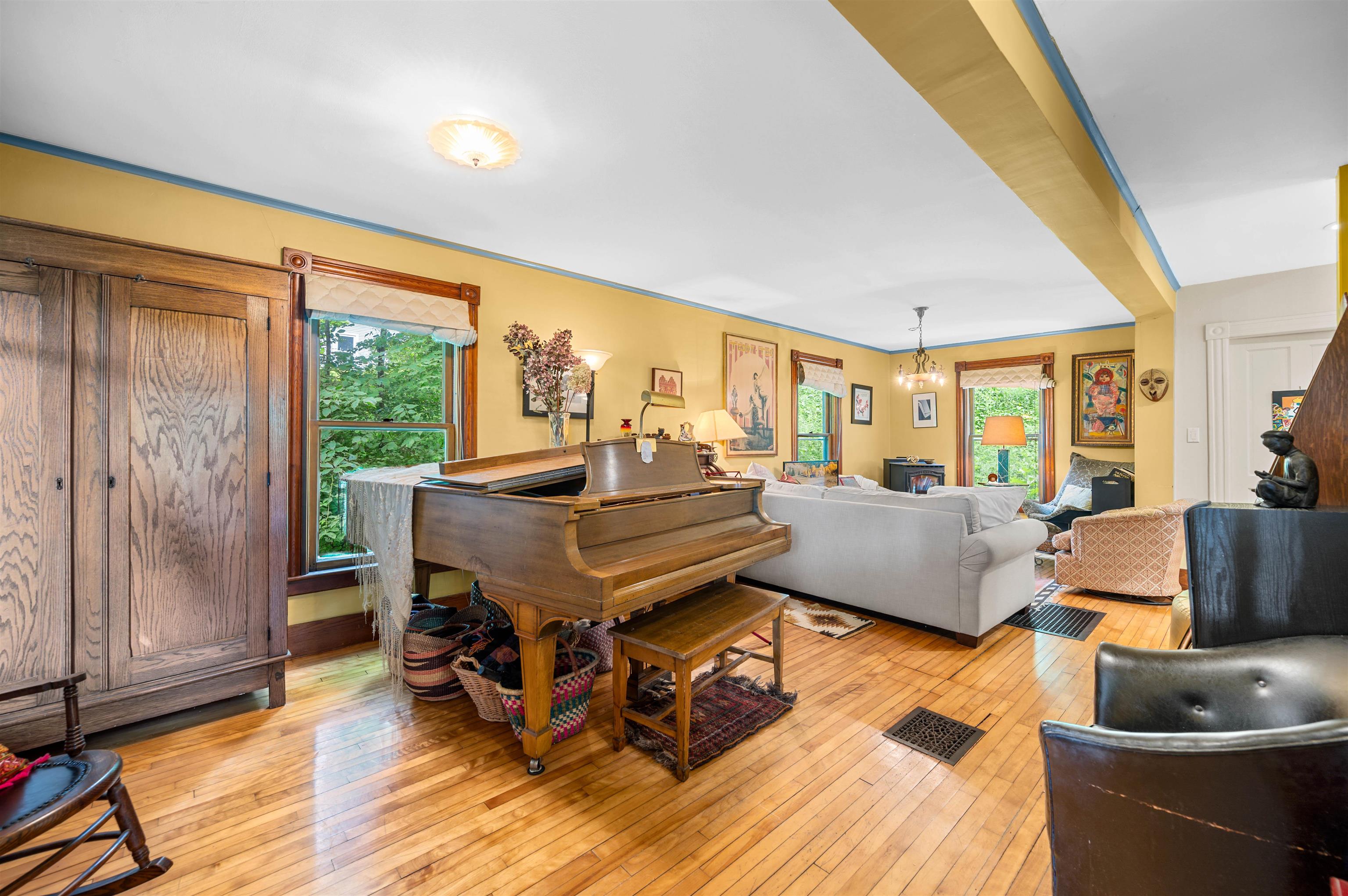 5 Lincoln Avenue Property Photo 10