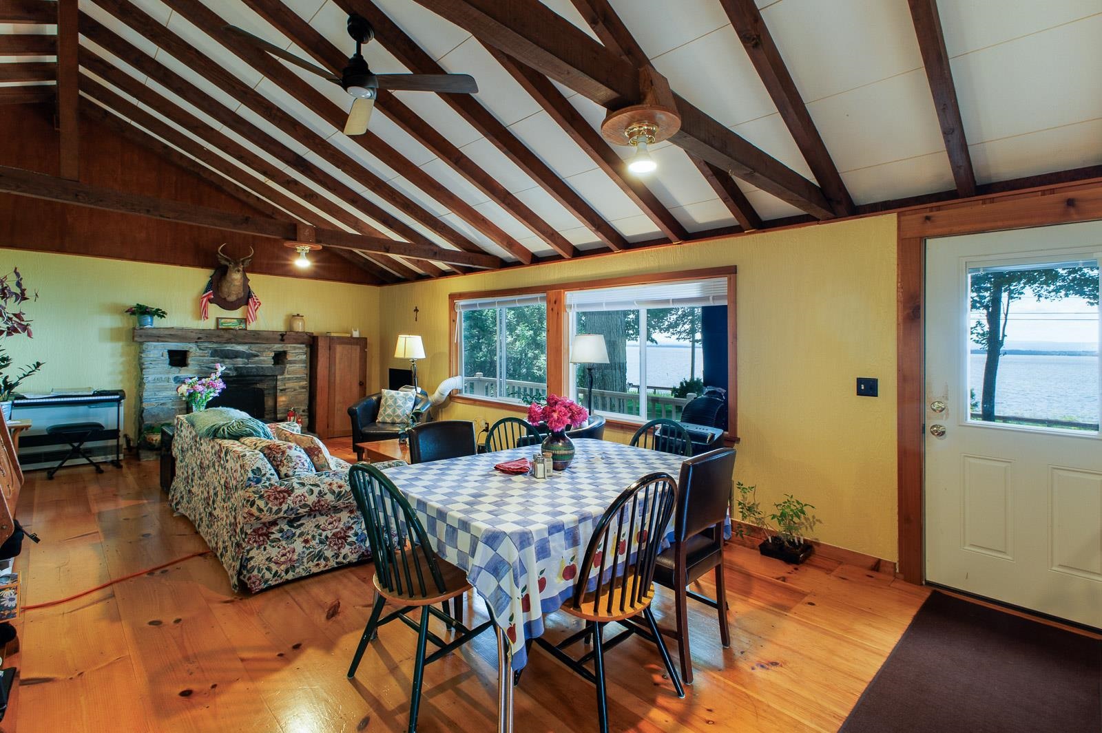 1741 South End Road Property Photo 14