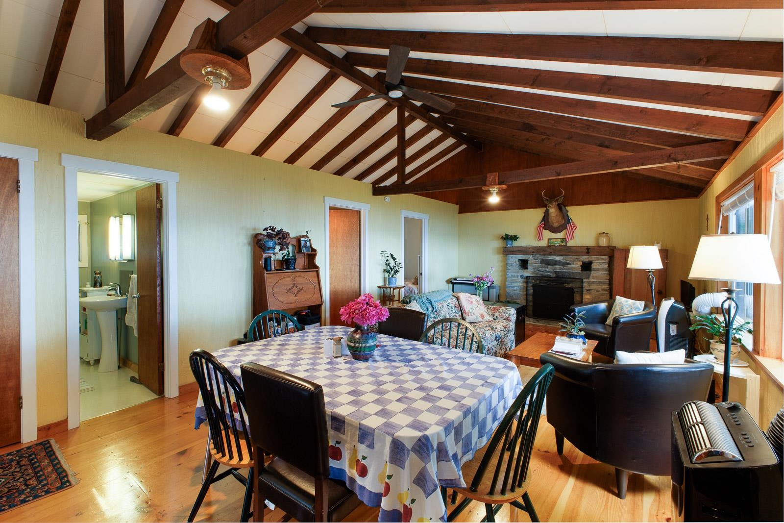 1741 South End Road Property Photo 15