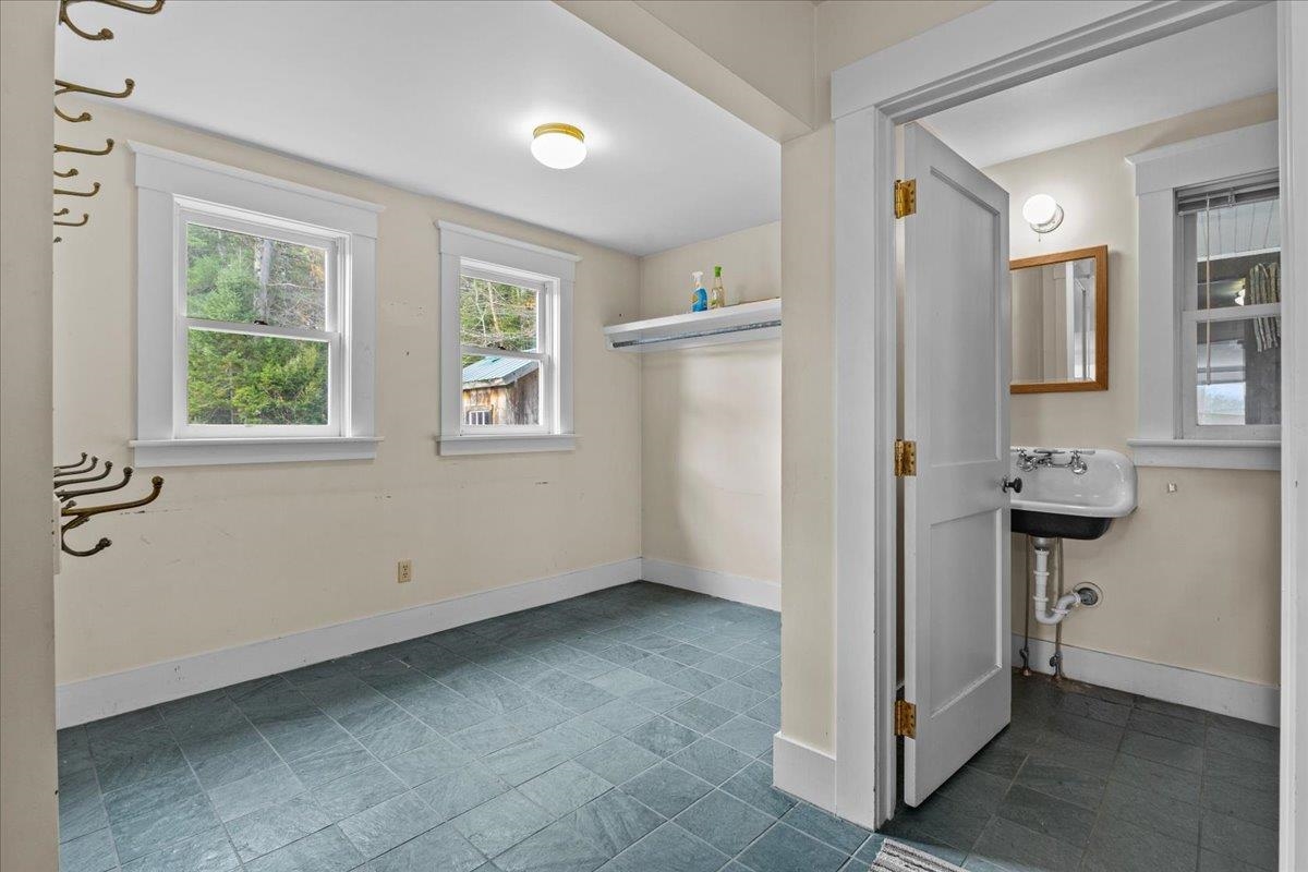 243 Lyle Mckee Road Property Photo 9